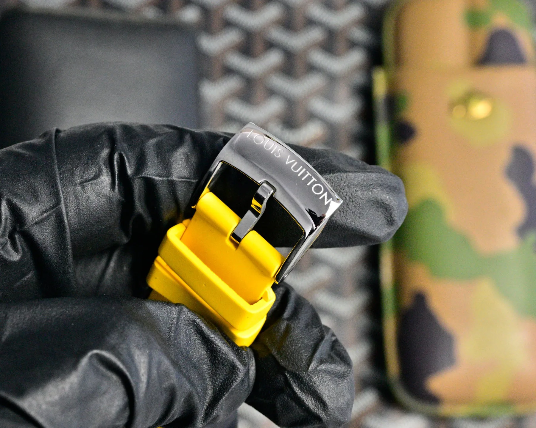 Часы Женские Louis Vuitton 11637393