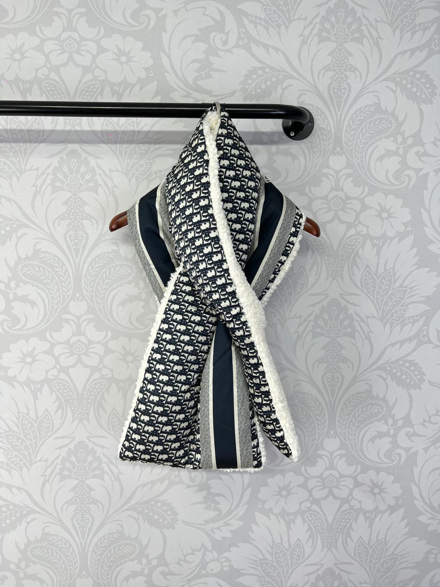 Шарфы Christian Dior 2260864