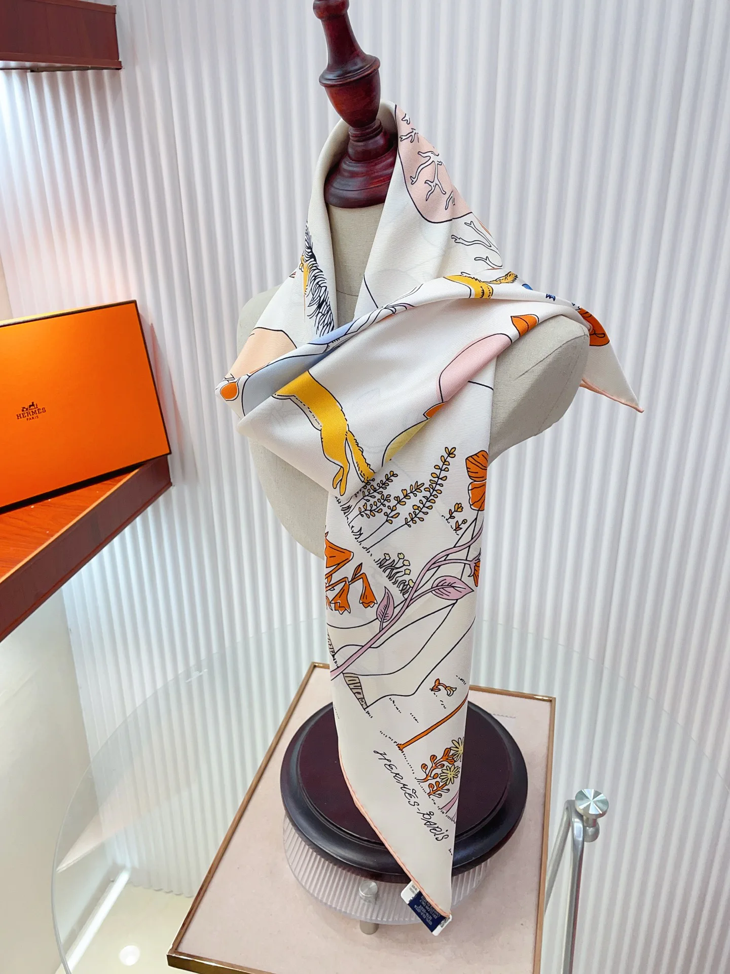 Платки Hermes 11362405