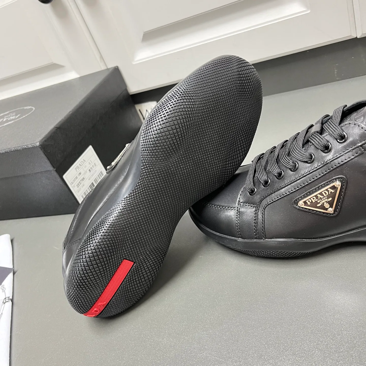 Кроссовки Мужские Prada 11211950