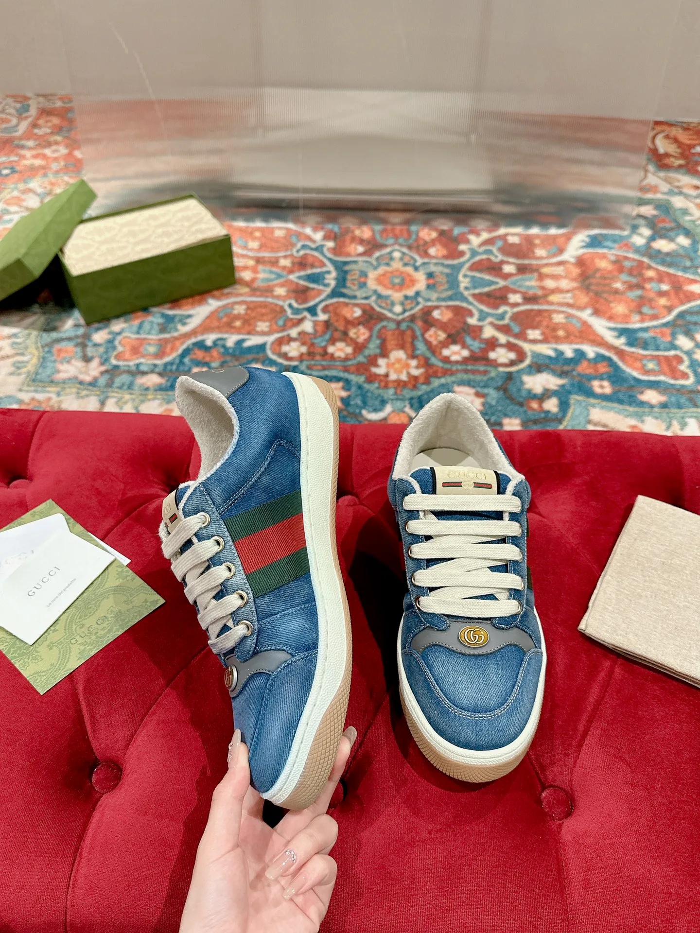 Кроссовки Женские Gucci 17956679