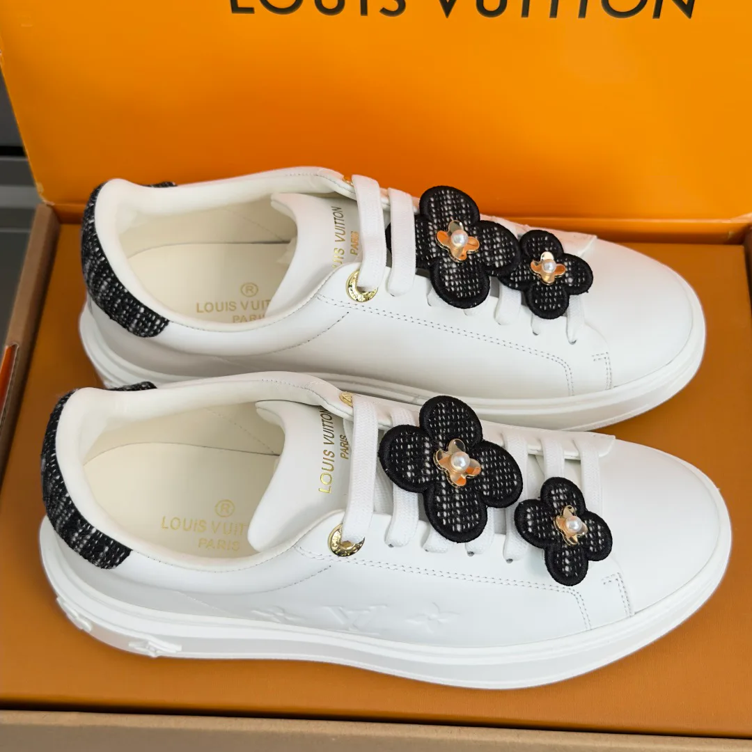 Кроссовки Женские Louis Vuitton 18719405