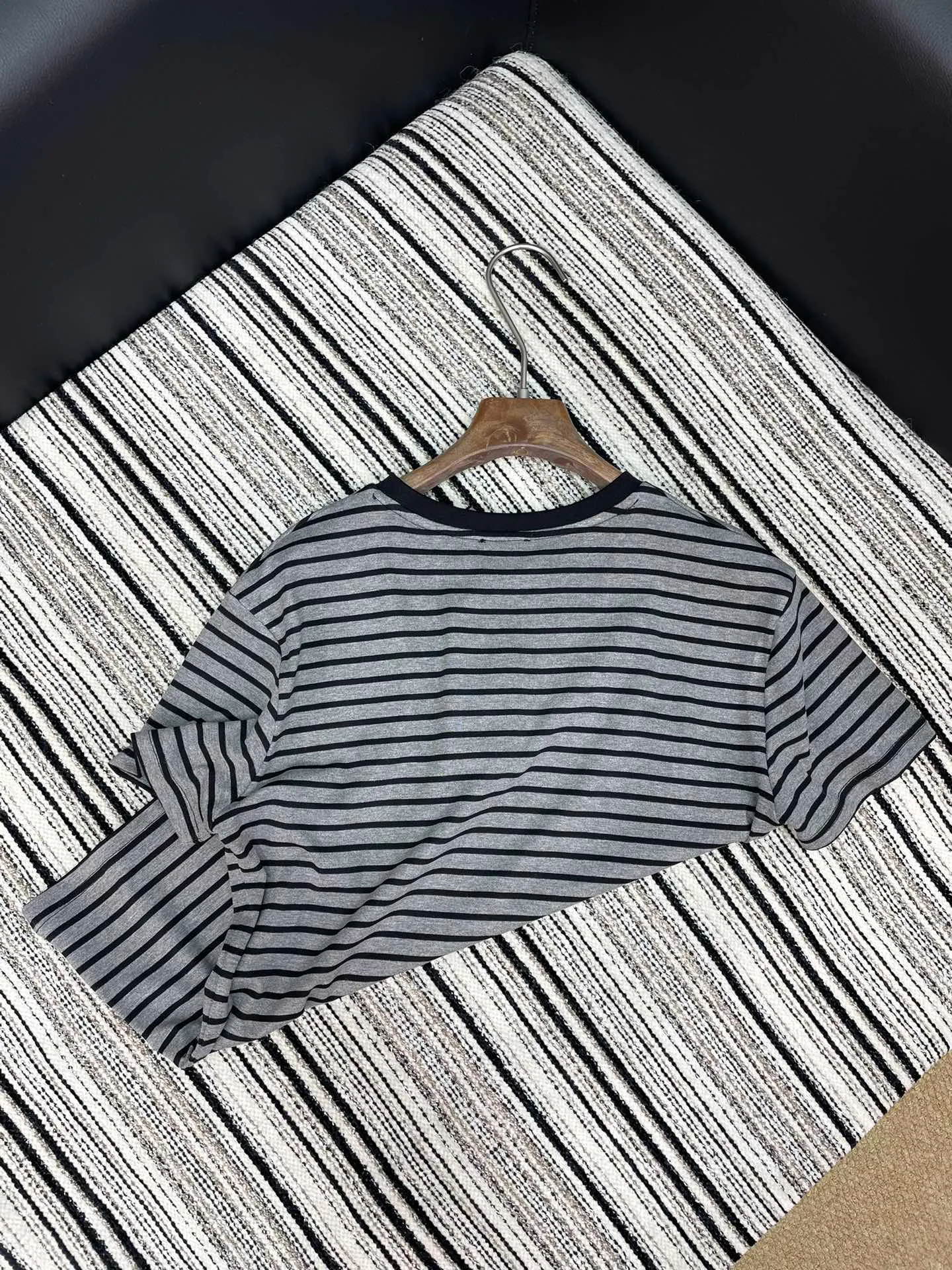 Футболки Женские Saint Laurent 738595