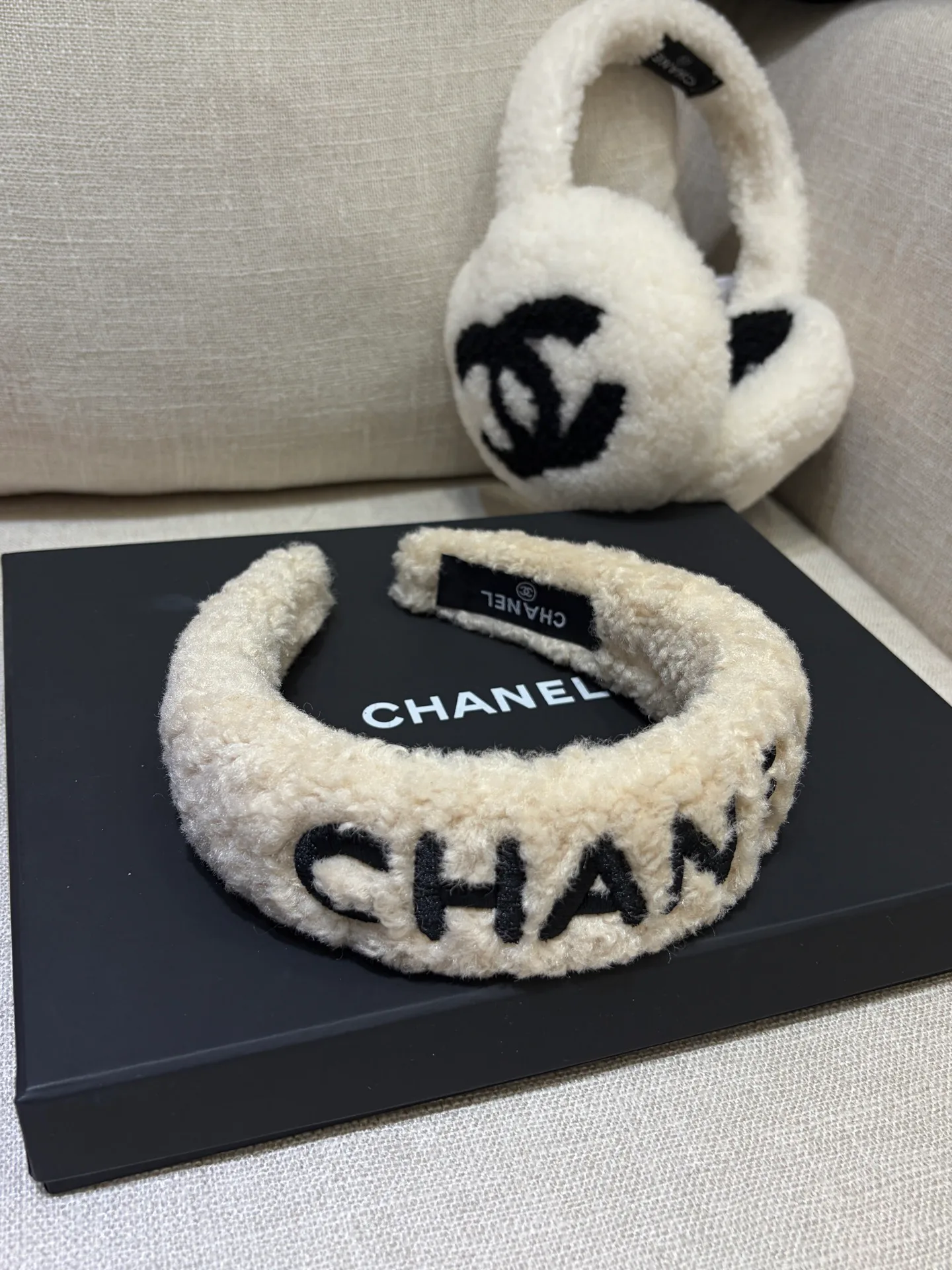Головные Уборы Chanel 6317453