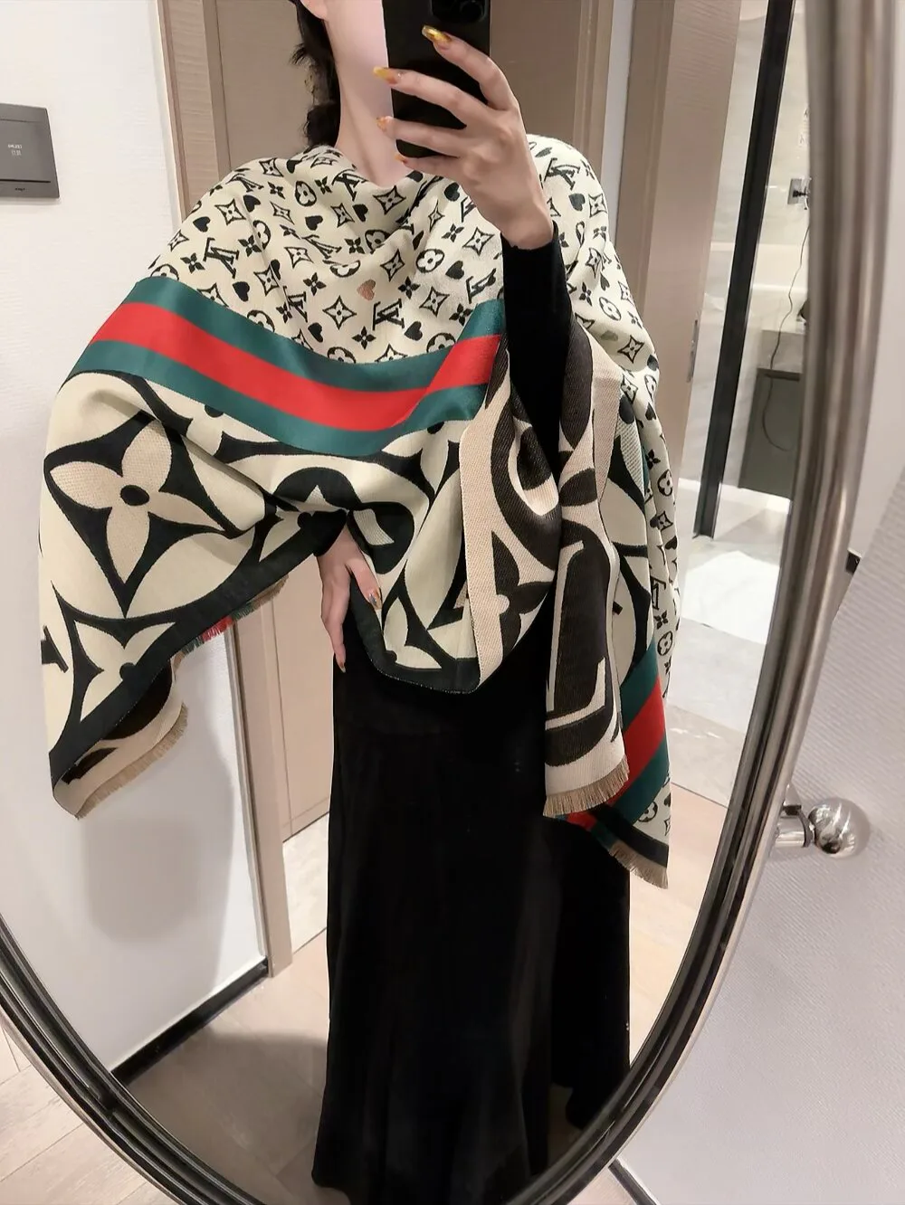 Шарфы Louis Vuitton 1973598