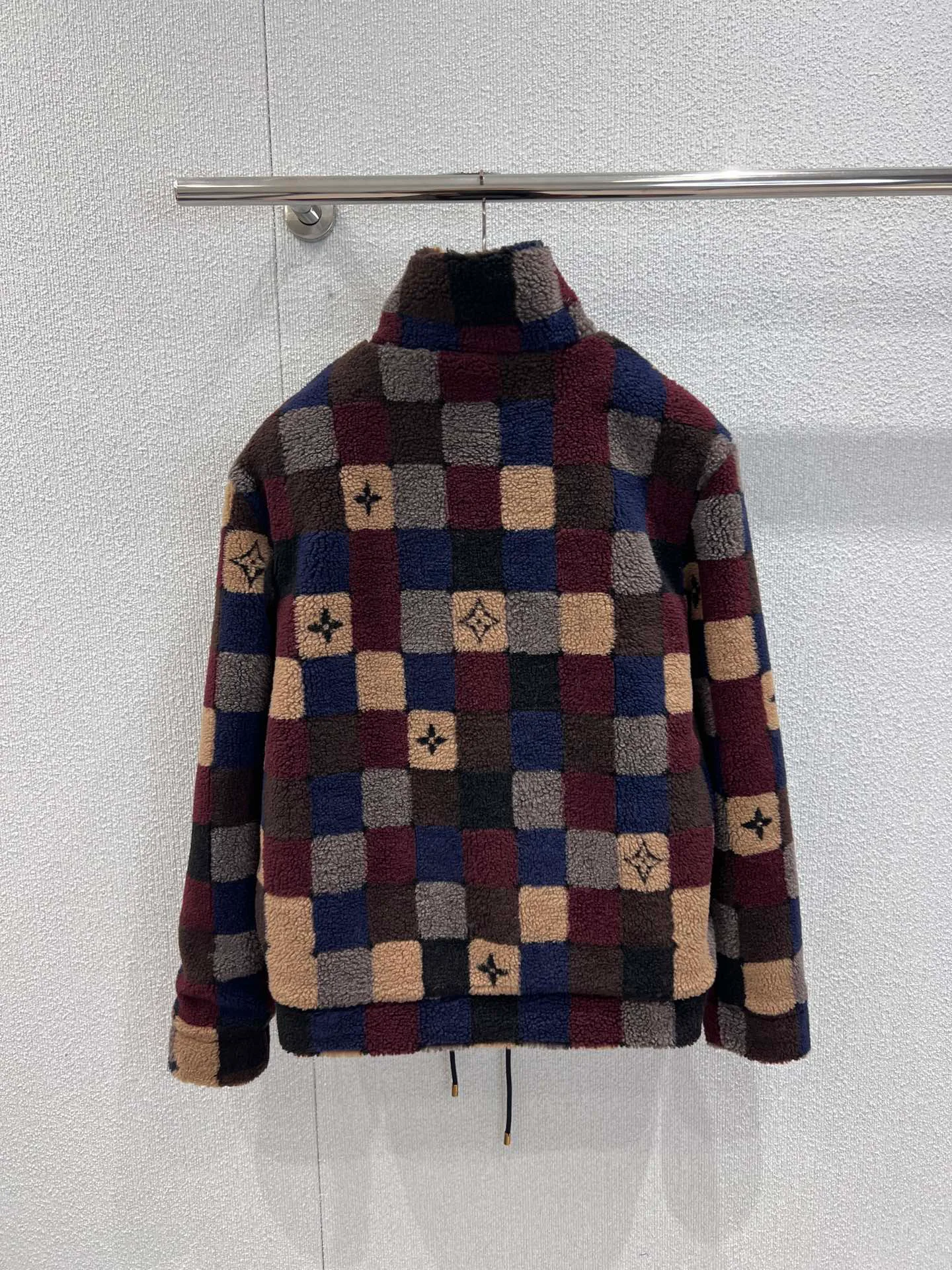 Куртки И Пуховики Женские Louis Vuitton 1068413