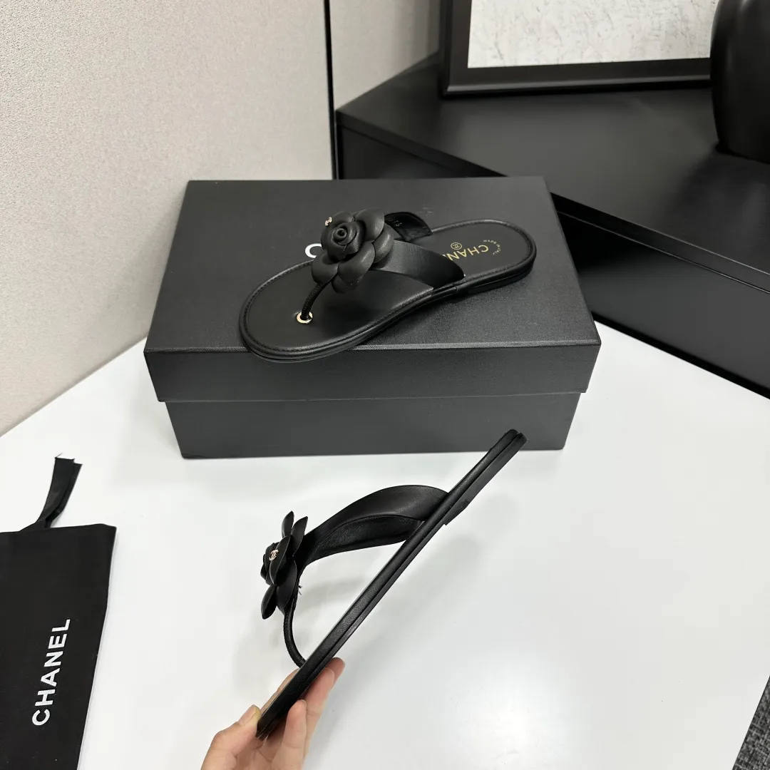 Шлепанцы Женские Chanel 12584320