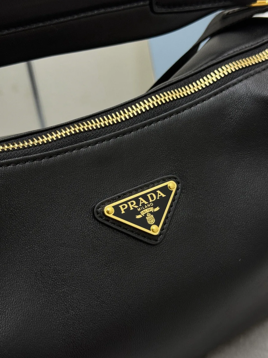 Сумки На Ремне Женские Prada 12583872