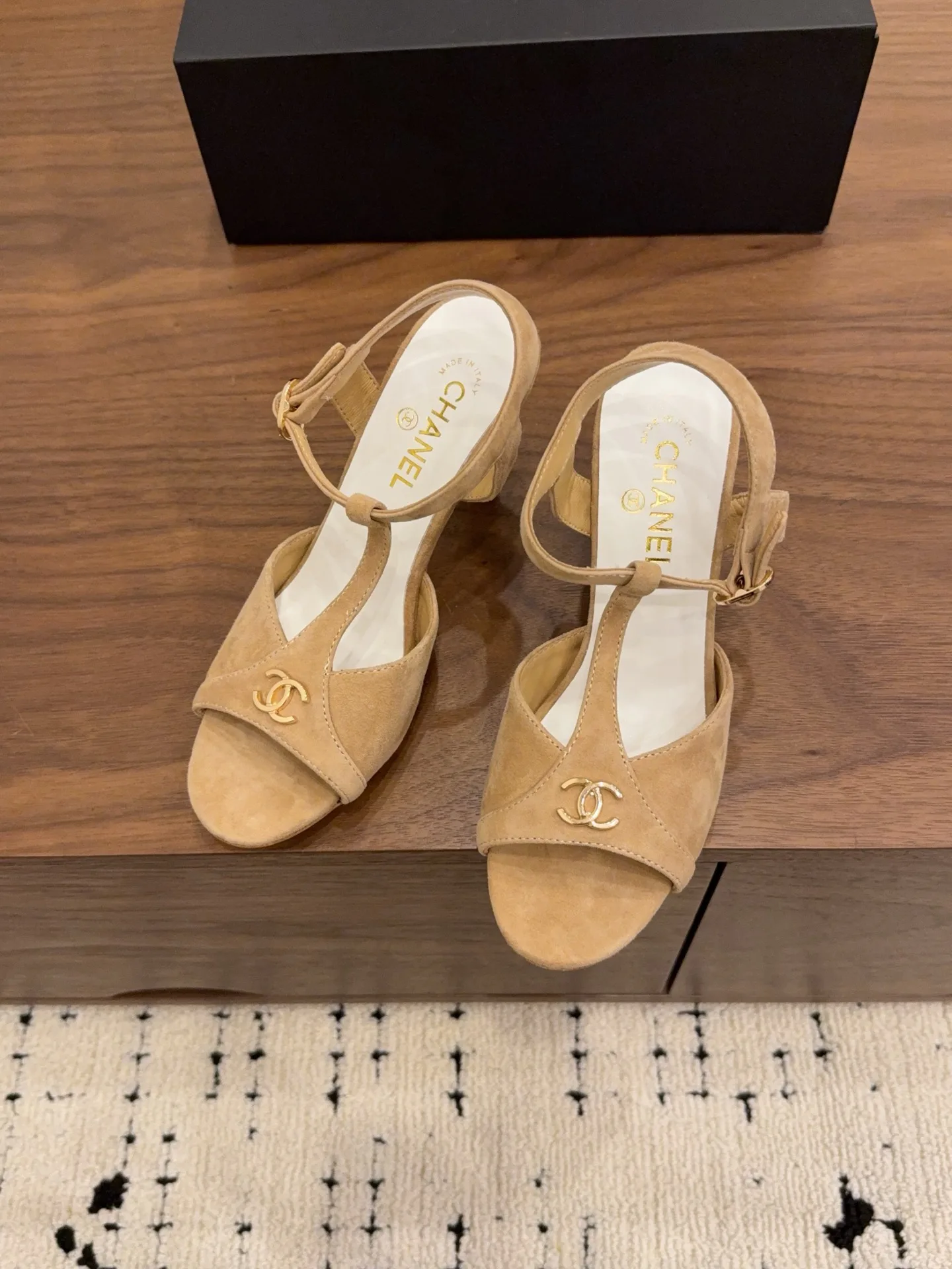 Сандалии Женские Chanel 11499627