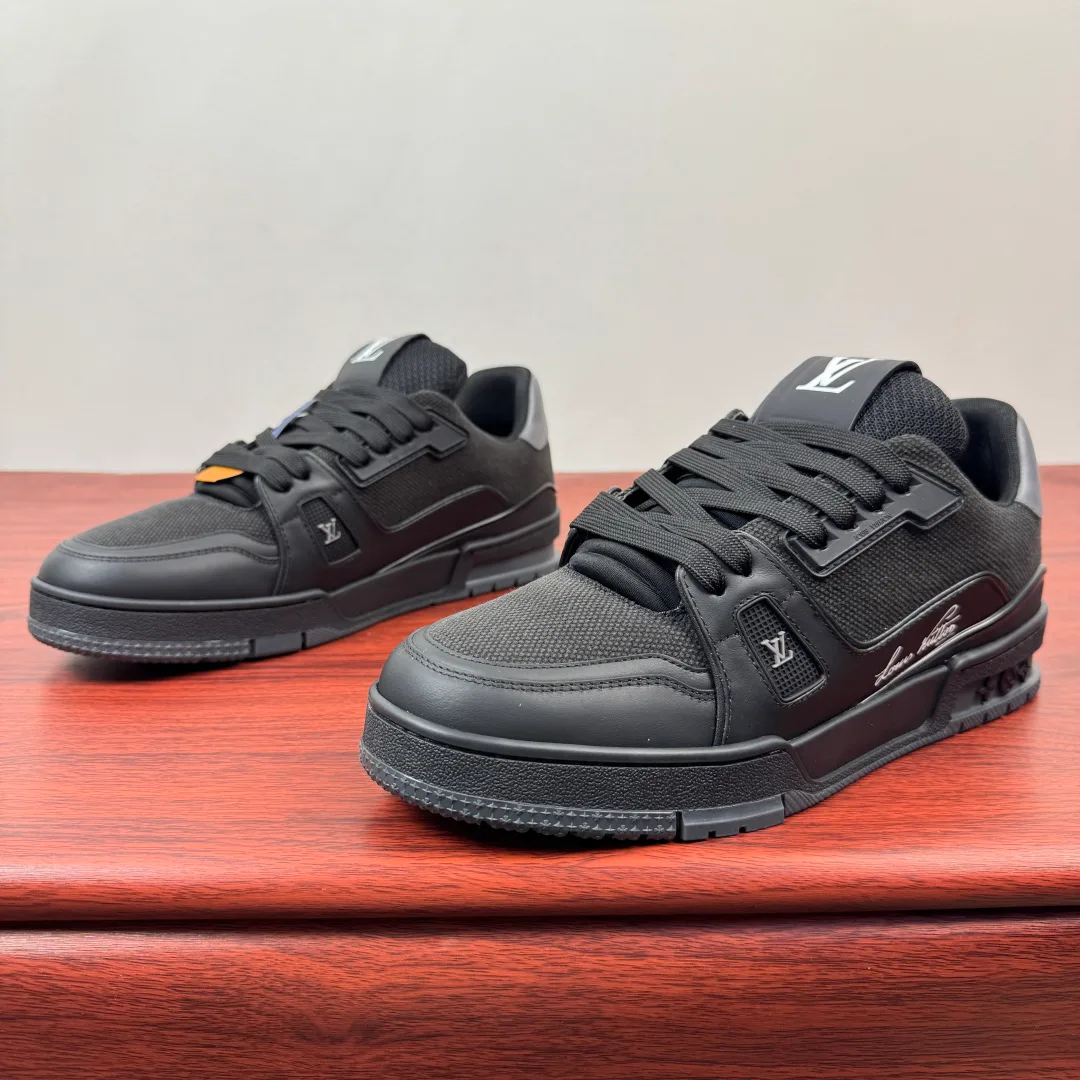 Кроссовки Женские Louis Vuitton 1133513