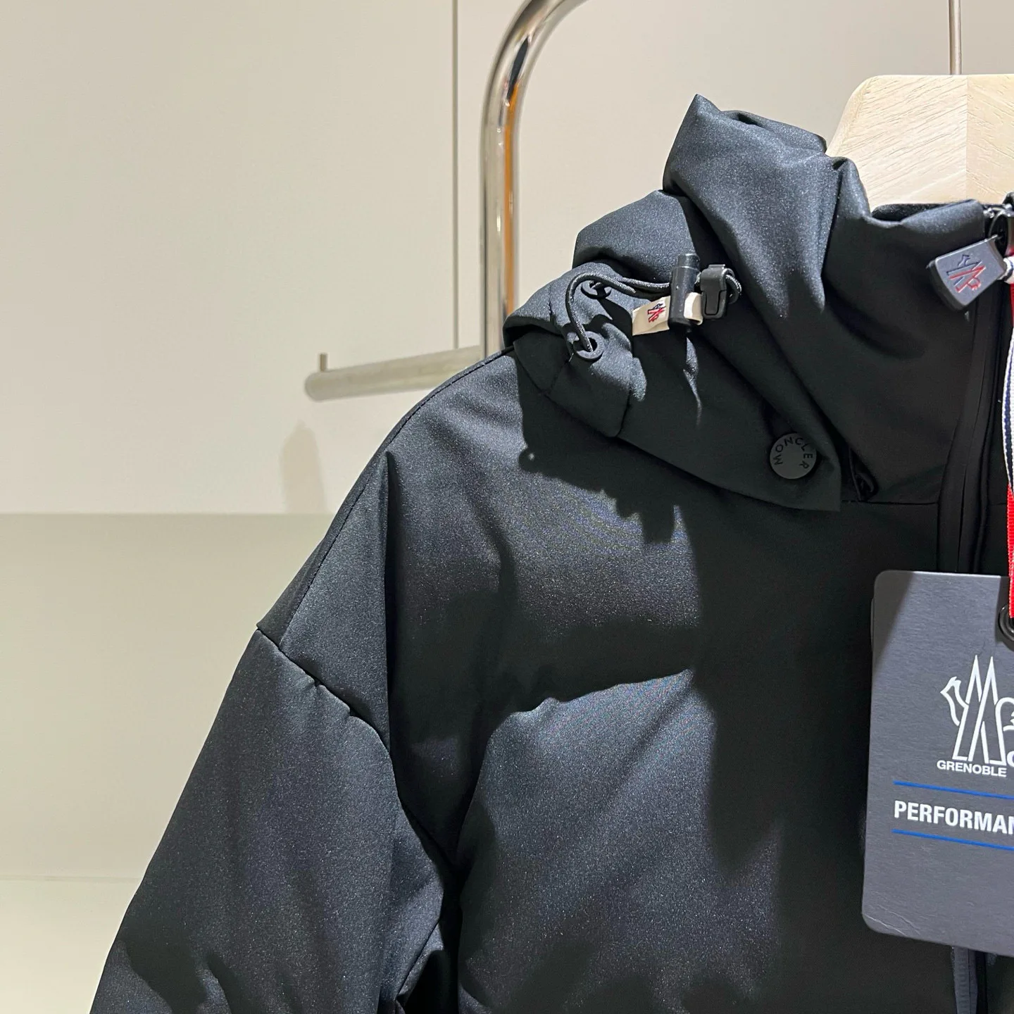 Куртки И Пуховики Женские Moncler 18336961