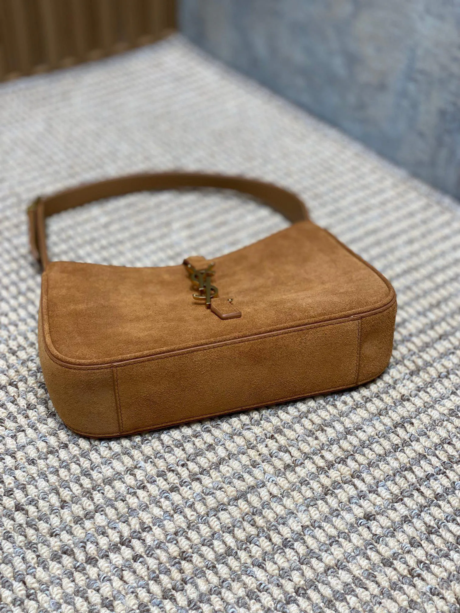 Классические Сумки Женские Saint Laurent 14683