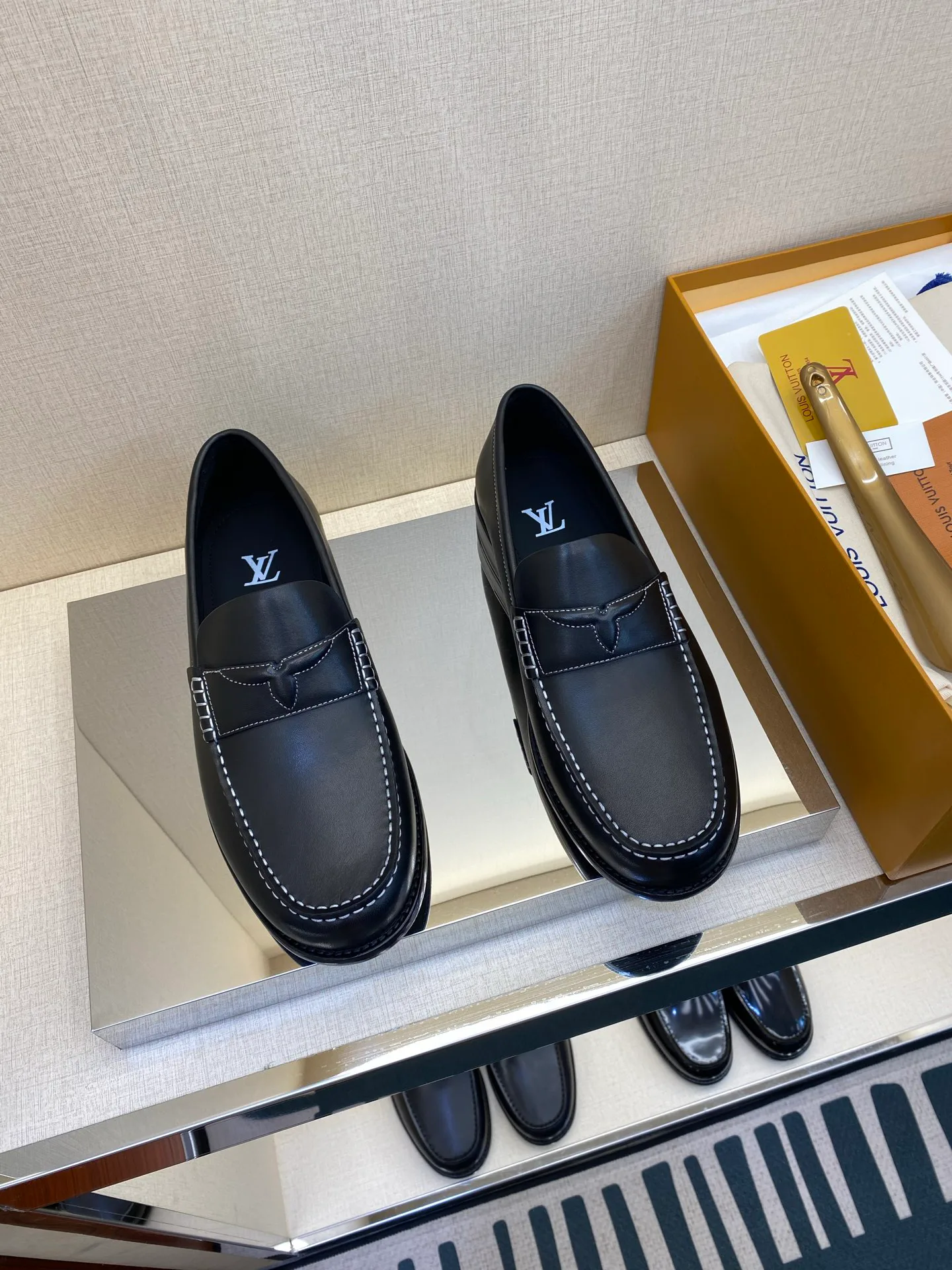 Лоферы И Туфли Мужские Louis Vuitton 17971741