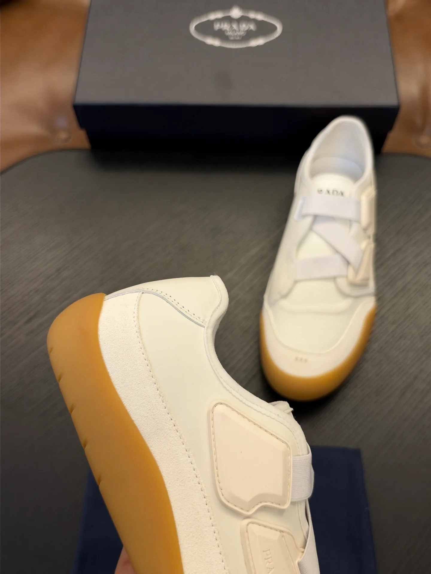 Кроссовки Мужские Prada 19700017