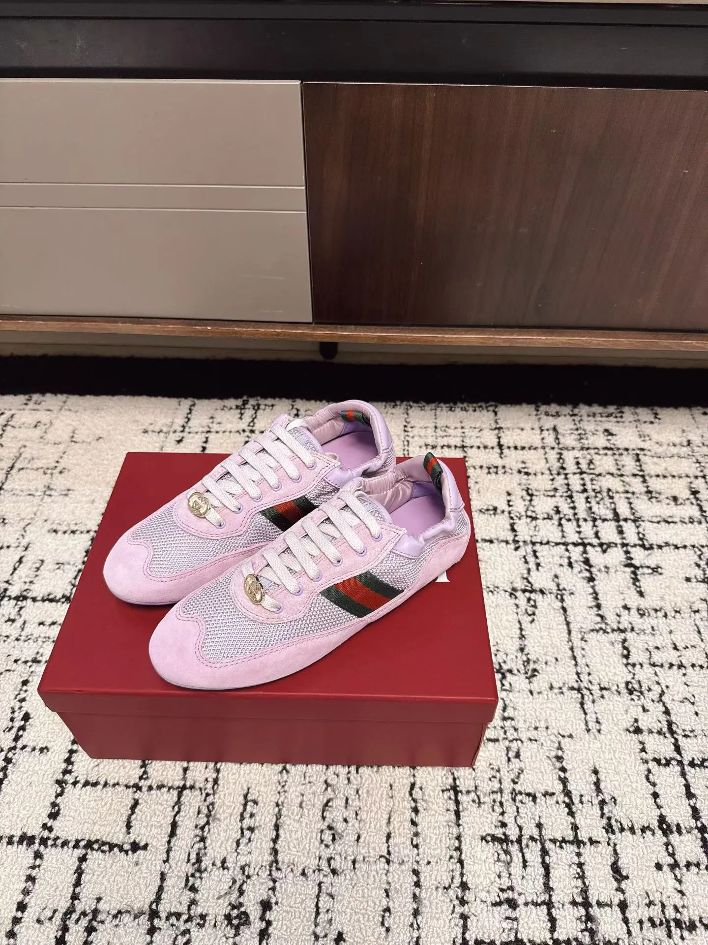 Кроссовки Женские Gucci 736014