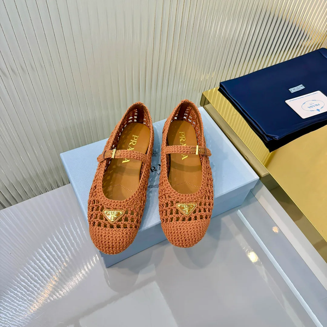 Балетки Женские Prada 11386408