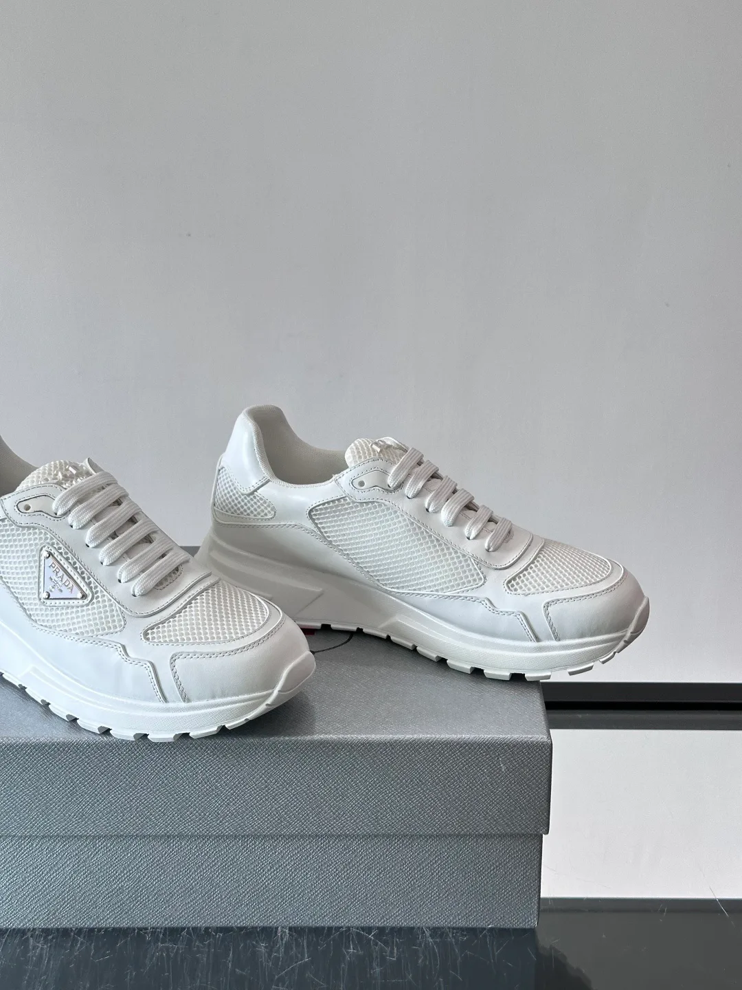 Кроссовки Мужские Prada 18872007