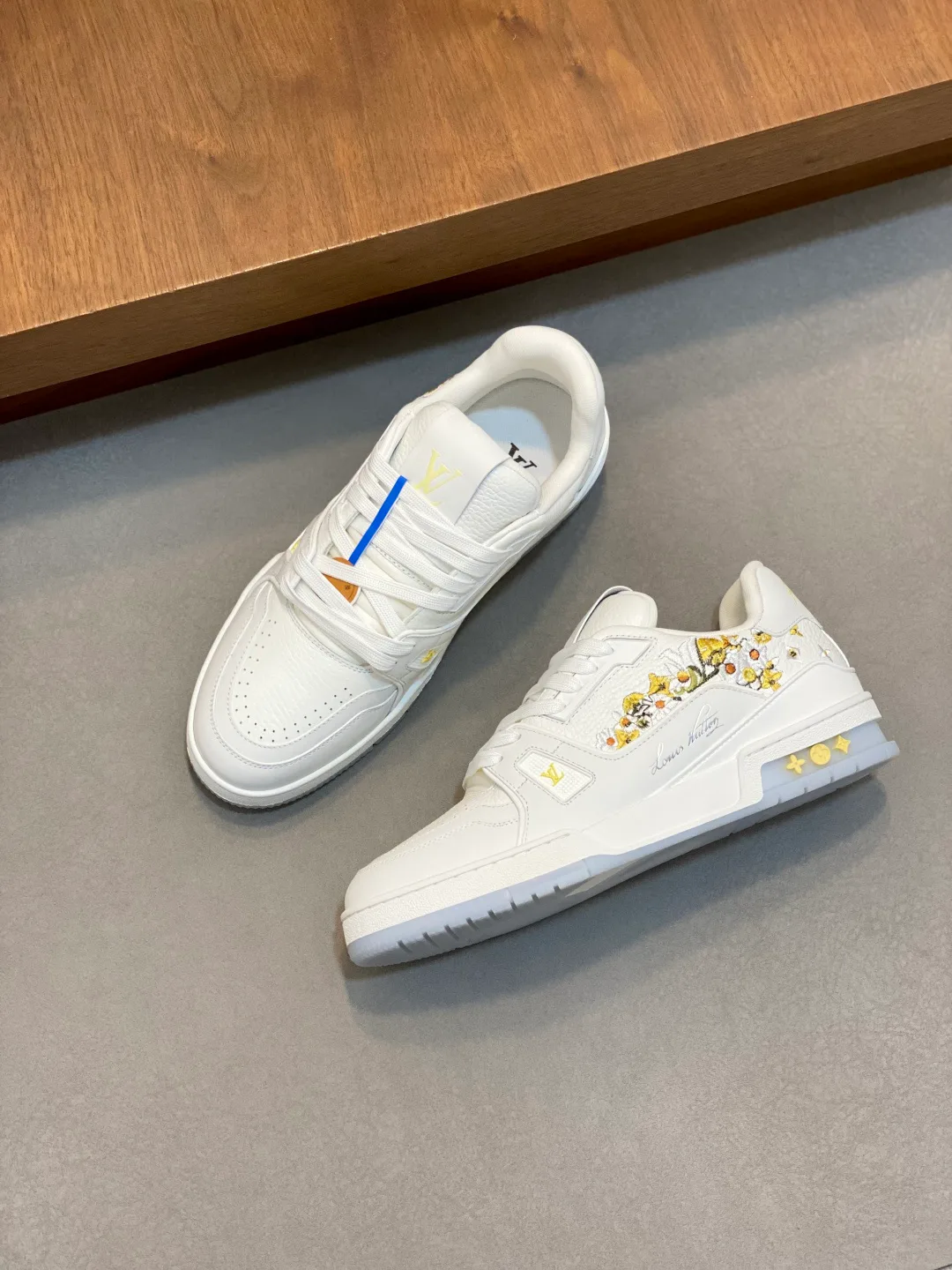 Кроссовки Мужские Louis Vuitton 12842855