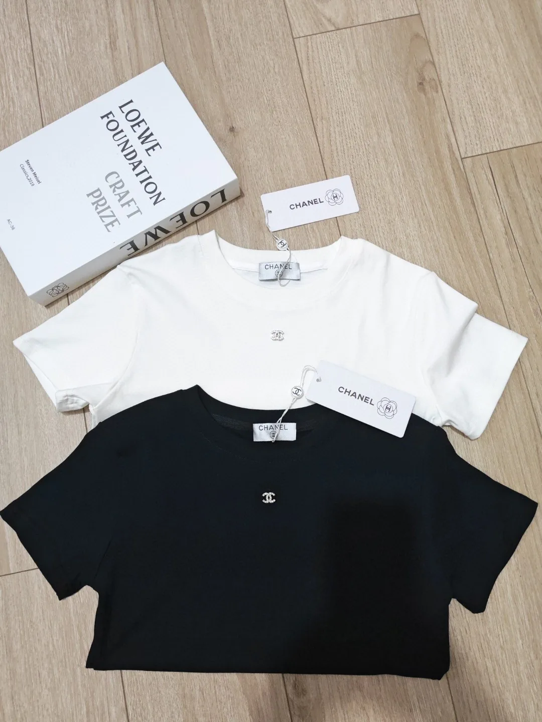Футболки Женские Chanel 17368449