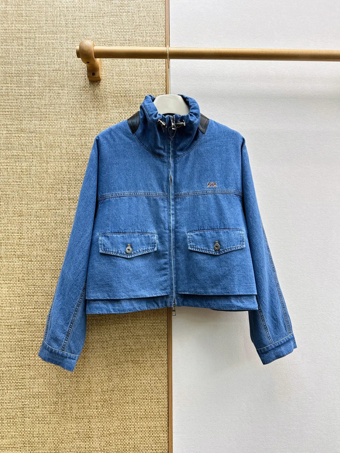 Куртки И Пуховики Женские Loewe 18632590
