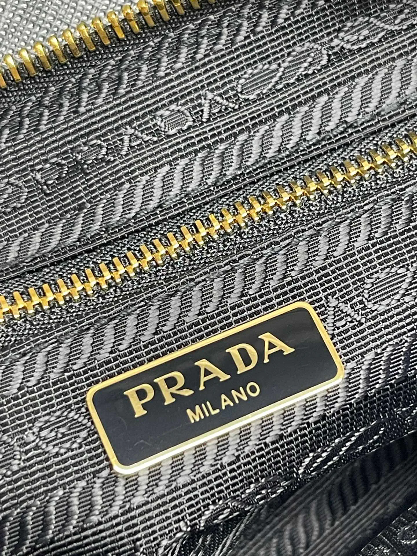 Сумки На Ремне Женские Prada 363677