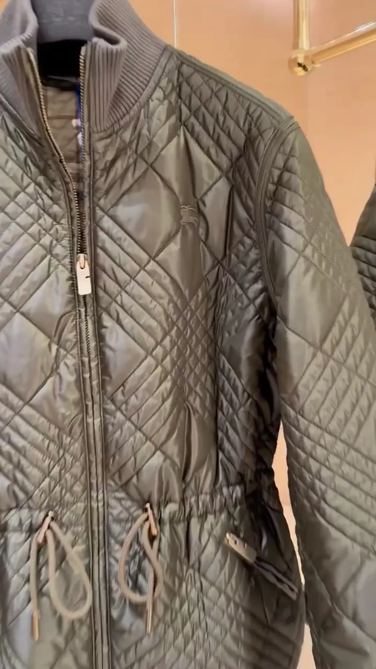 Куртки И Пуховики Женские Burberry 18145476