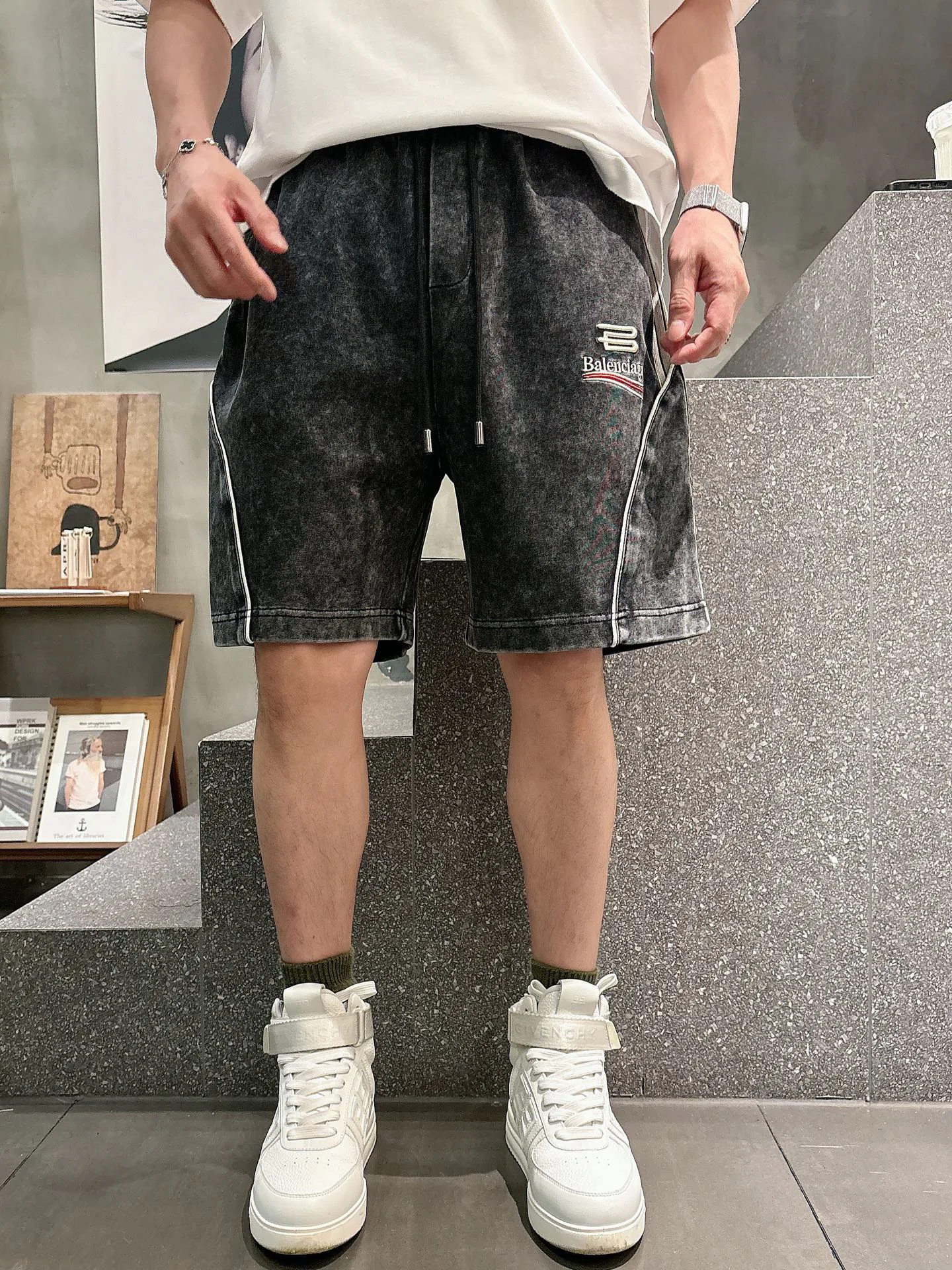 Шорты Мужские Balenciaga 14580120