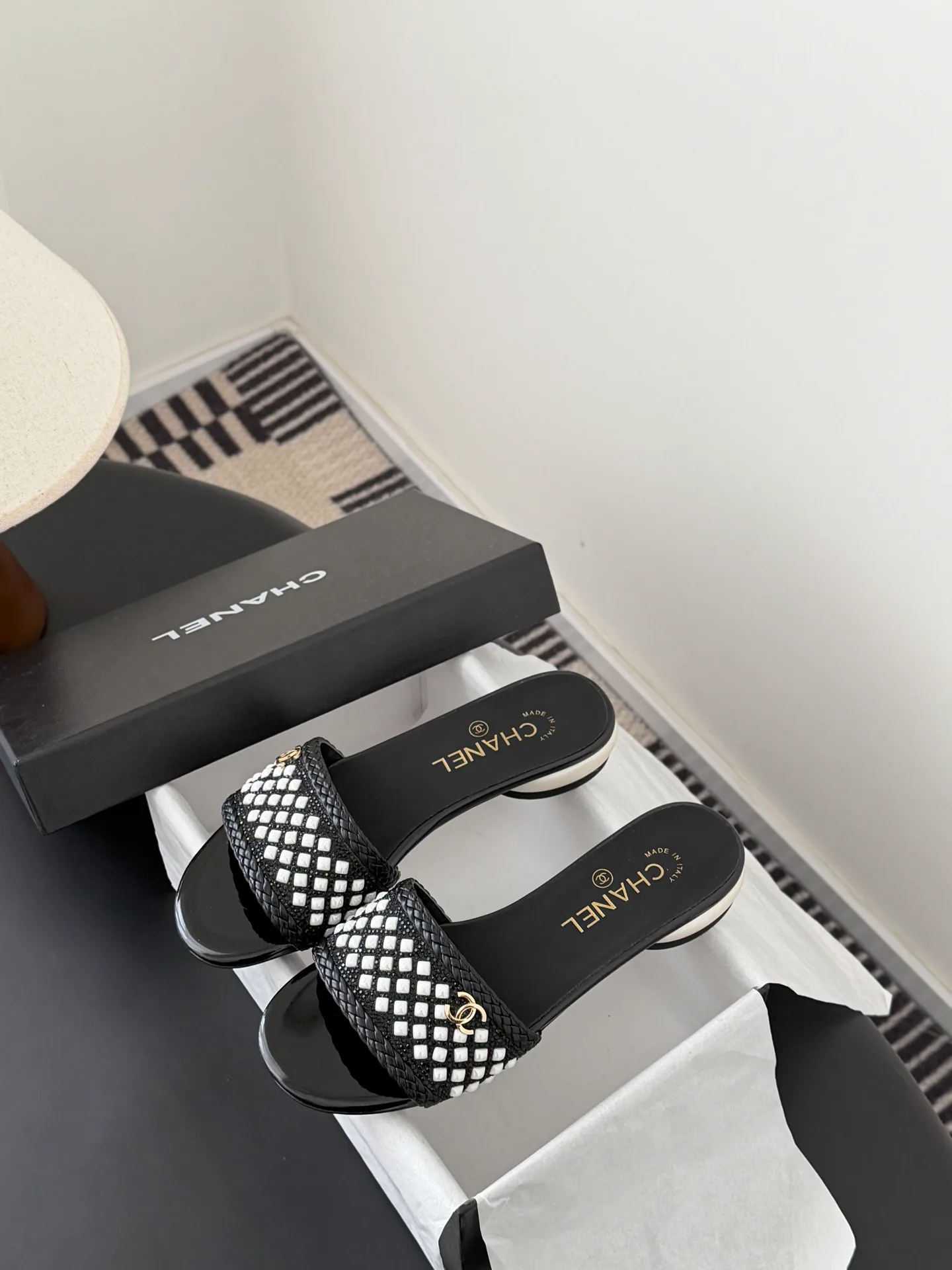 Босоножки Женские Chanel 10997472