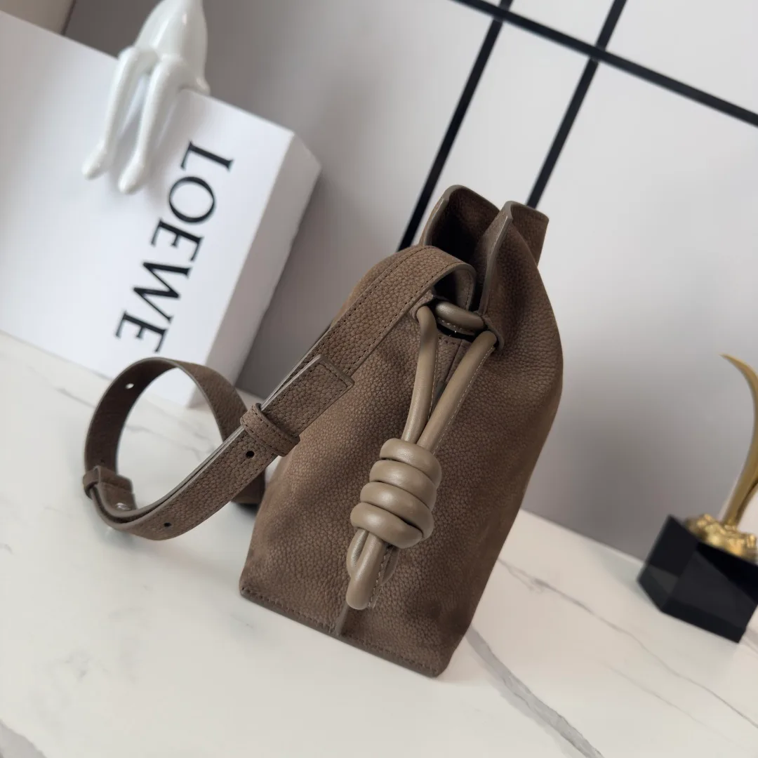 Классические Сумки Женские Loewe 11513659
