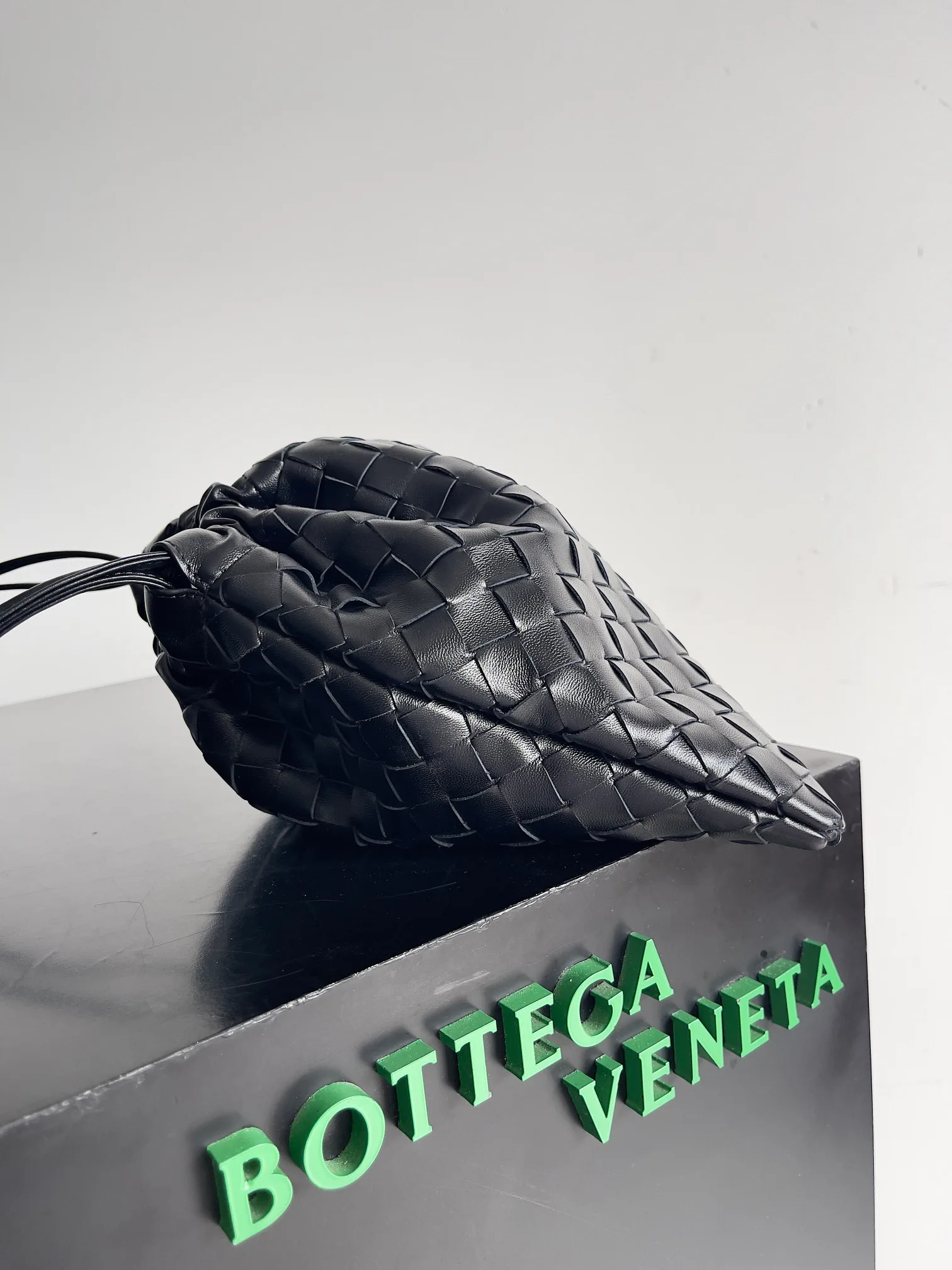 Классические Сумки Женские Bottega Veneta 17622367