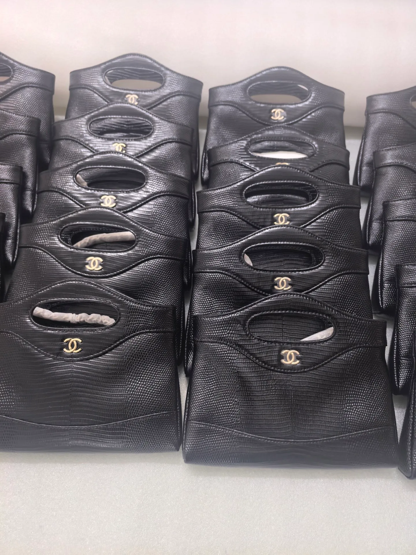 Классические Сумки Женские Chanel 16990423