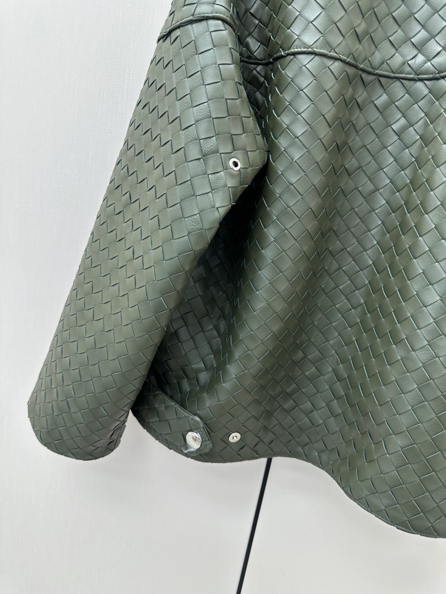 Кожаные Куртки И Дублёнки Женские Bottega Veneta 18061230