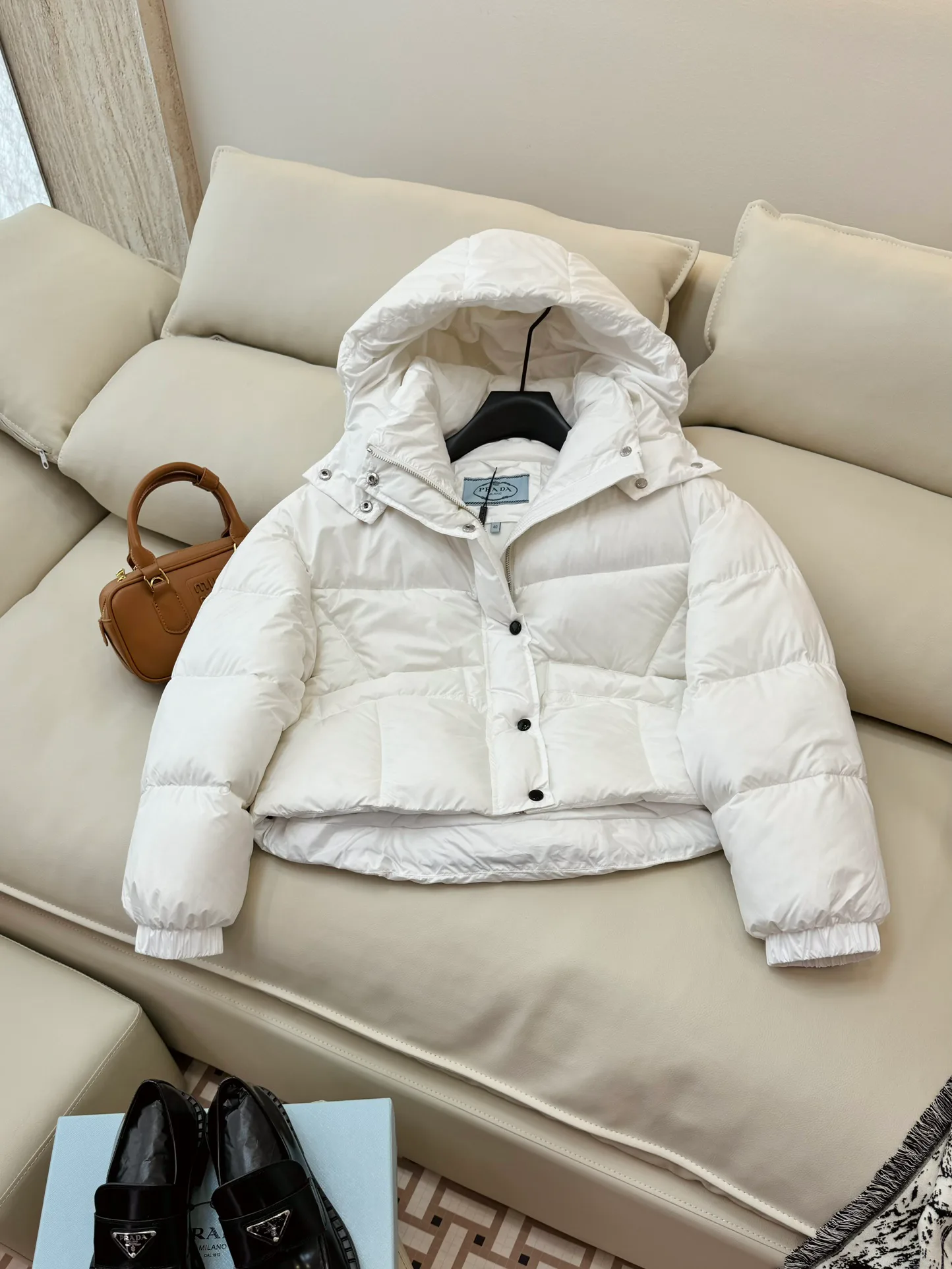 Куртки И Пуховики Женские Prada 17910129