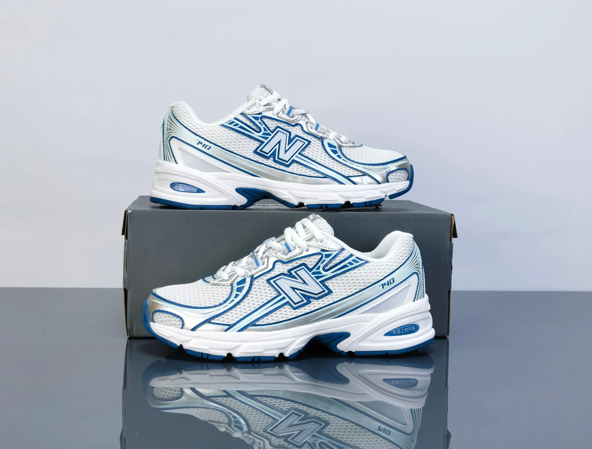 Кроссовки Женские New Balance 13685