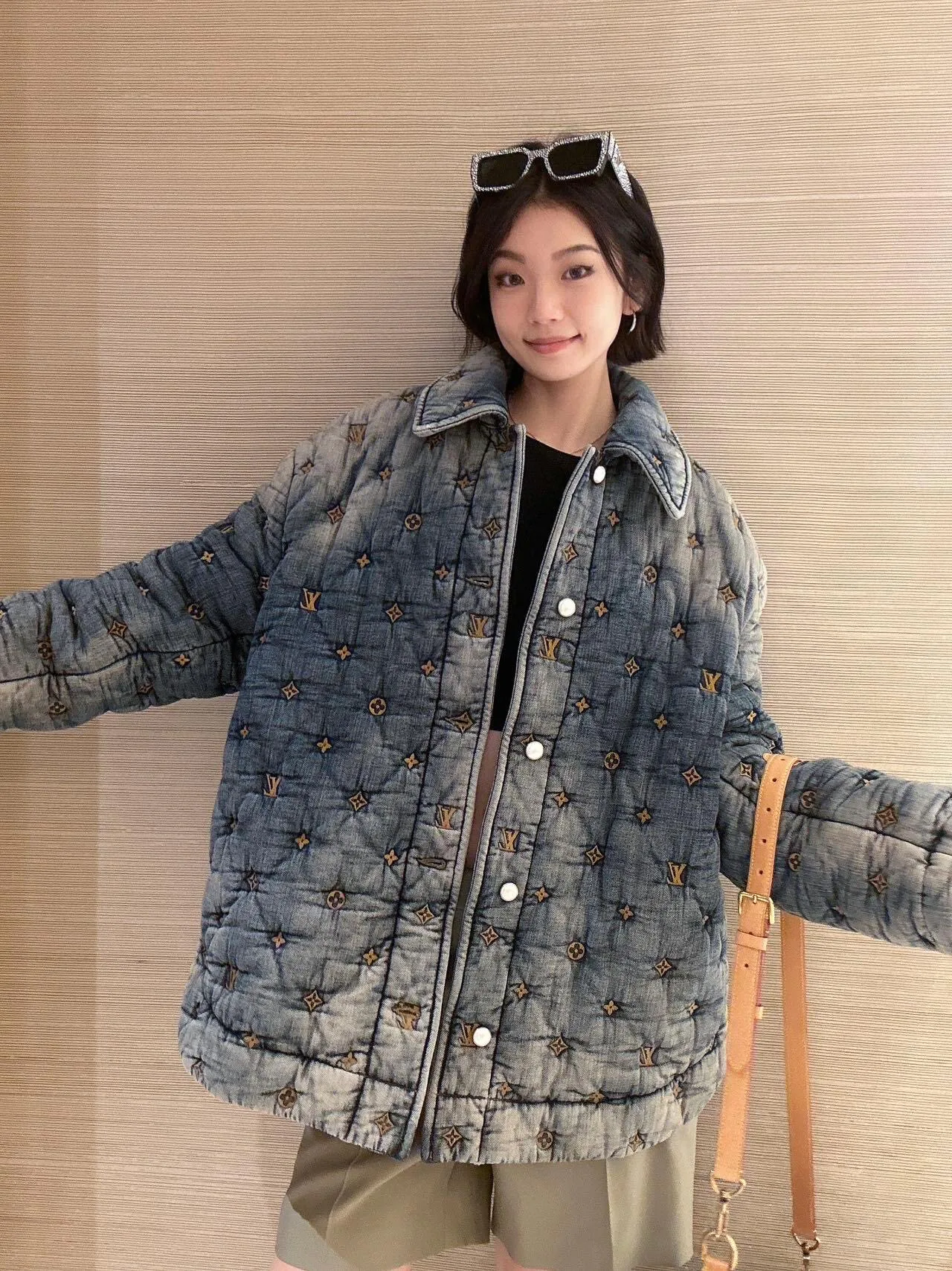 Куртки И Пуховики Женские Louis Vuitton 864755