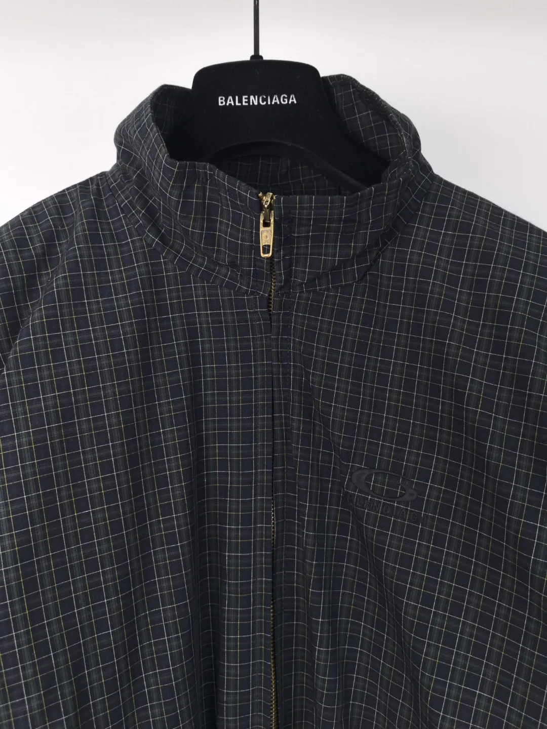 Куртки И Пуховики Женские Balenciaga 18136242
