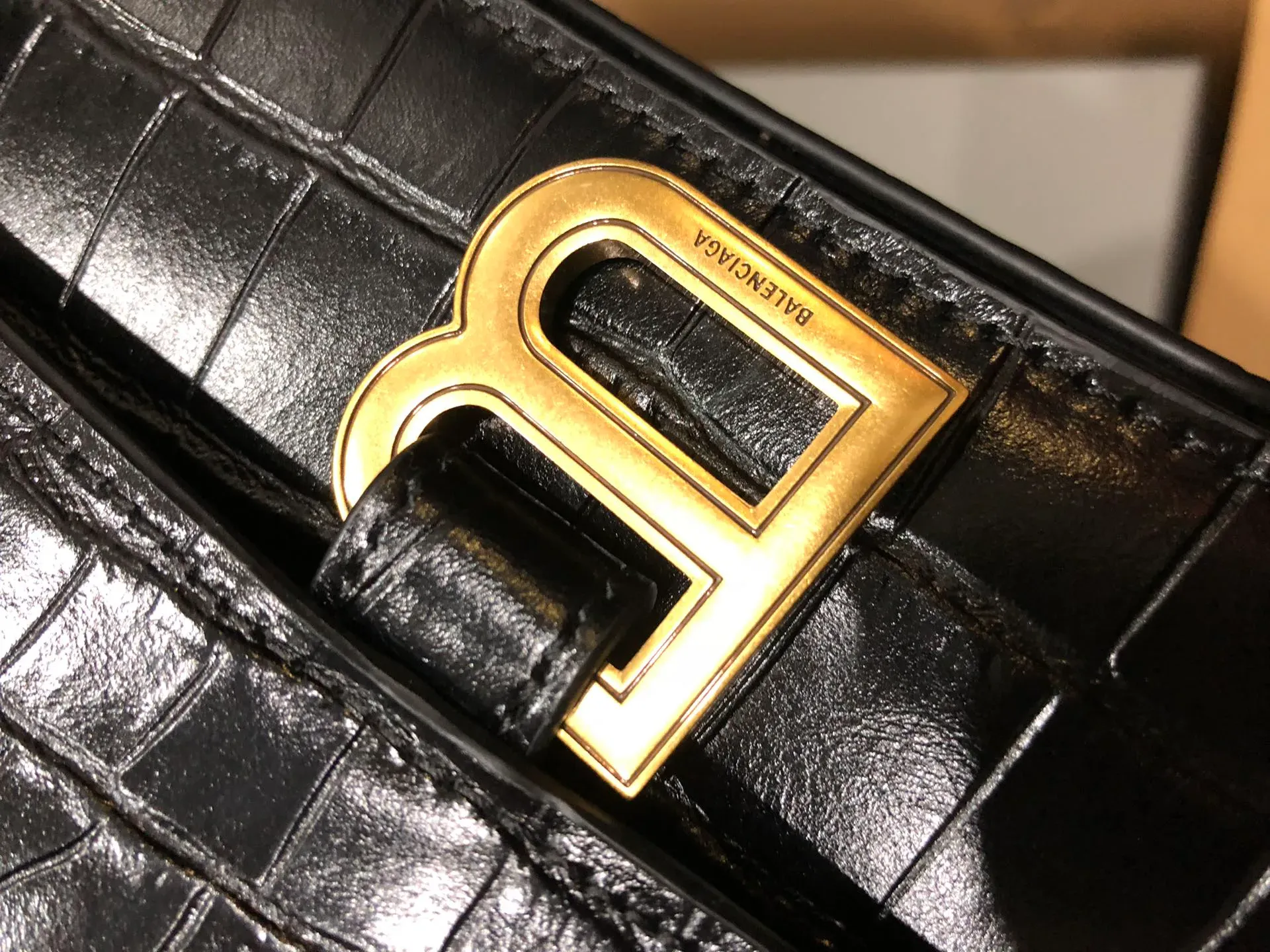 Сумки На Ремне Женские Balenciaga 217838