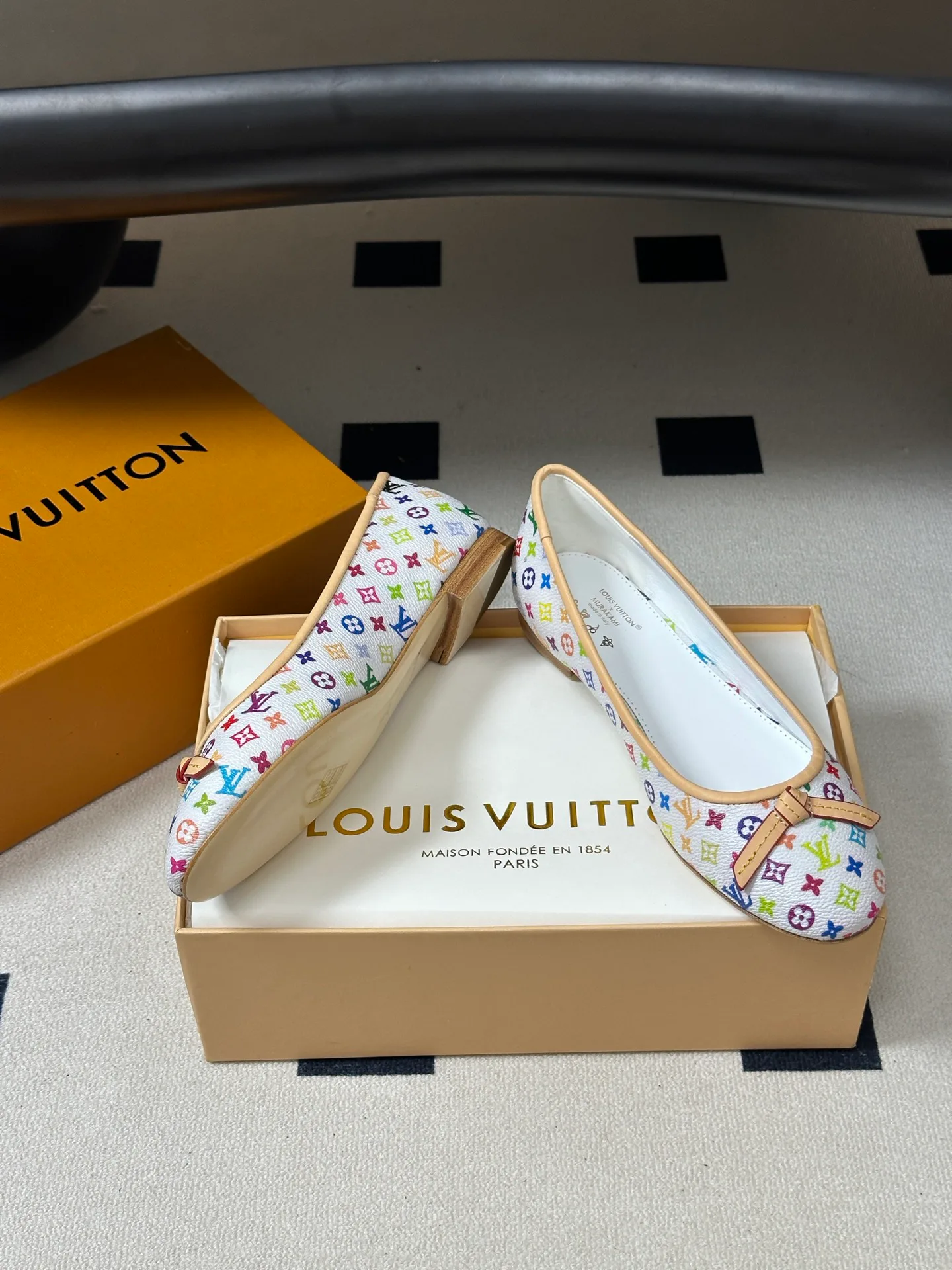 Балетки Женские Louis Vuitton 18049410