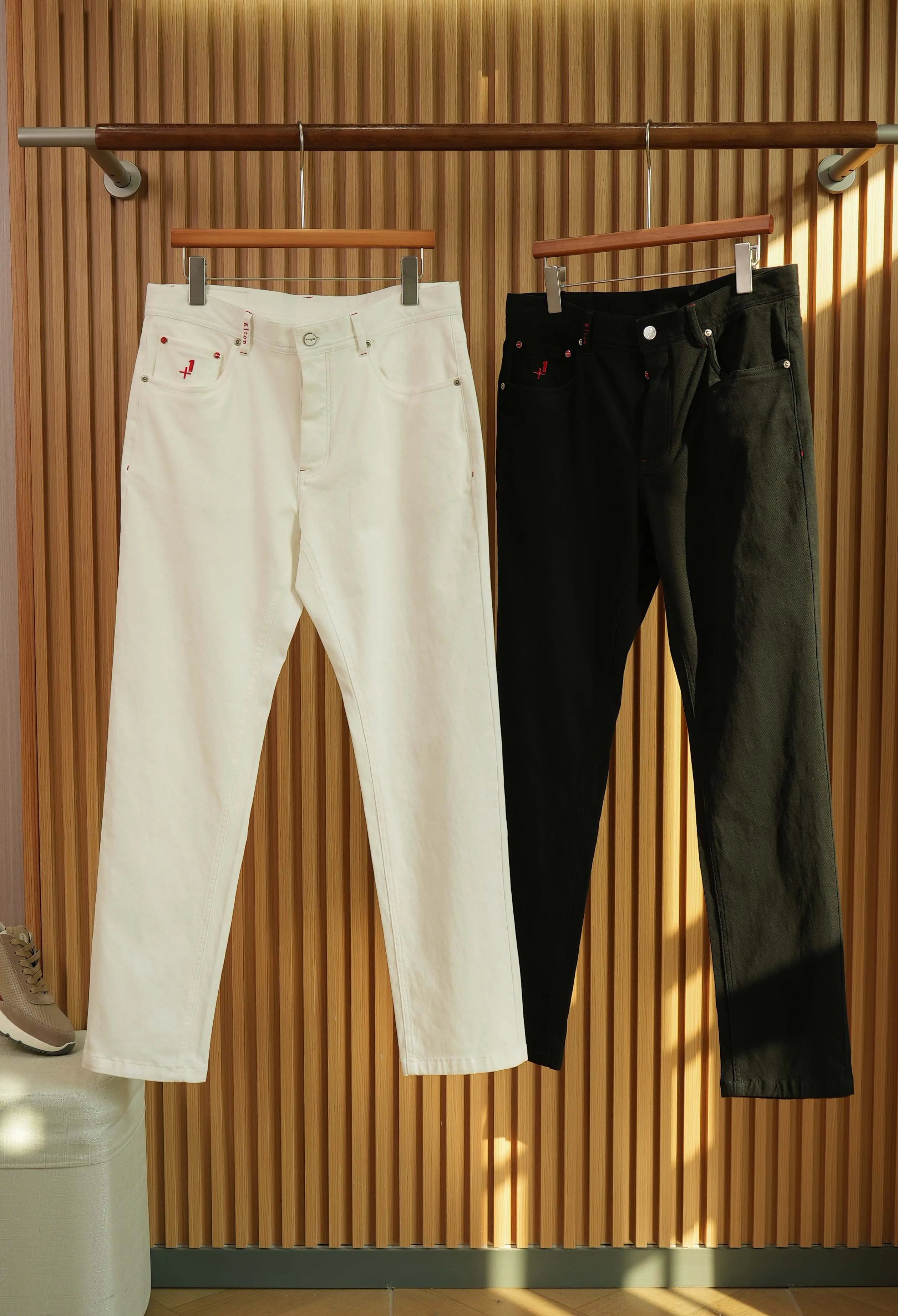 Джинсы Мужские Kiton 10036709