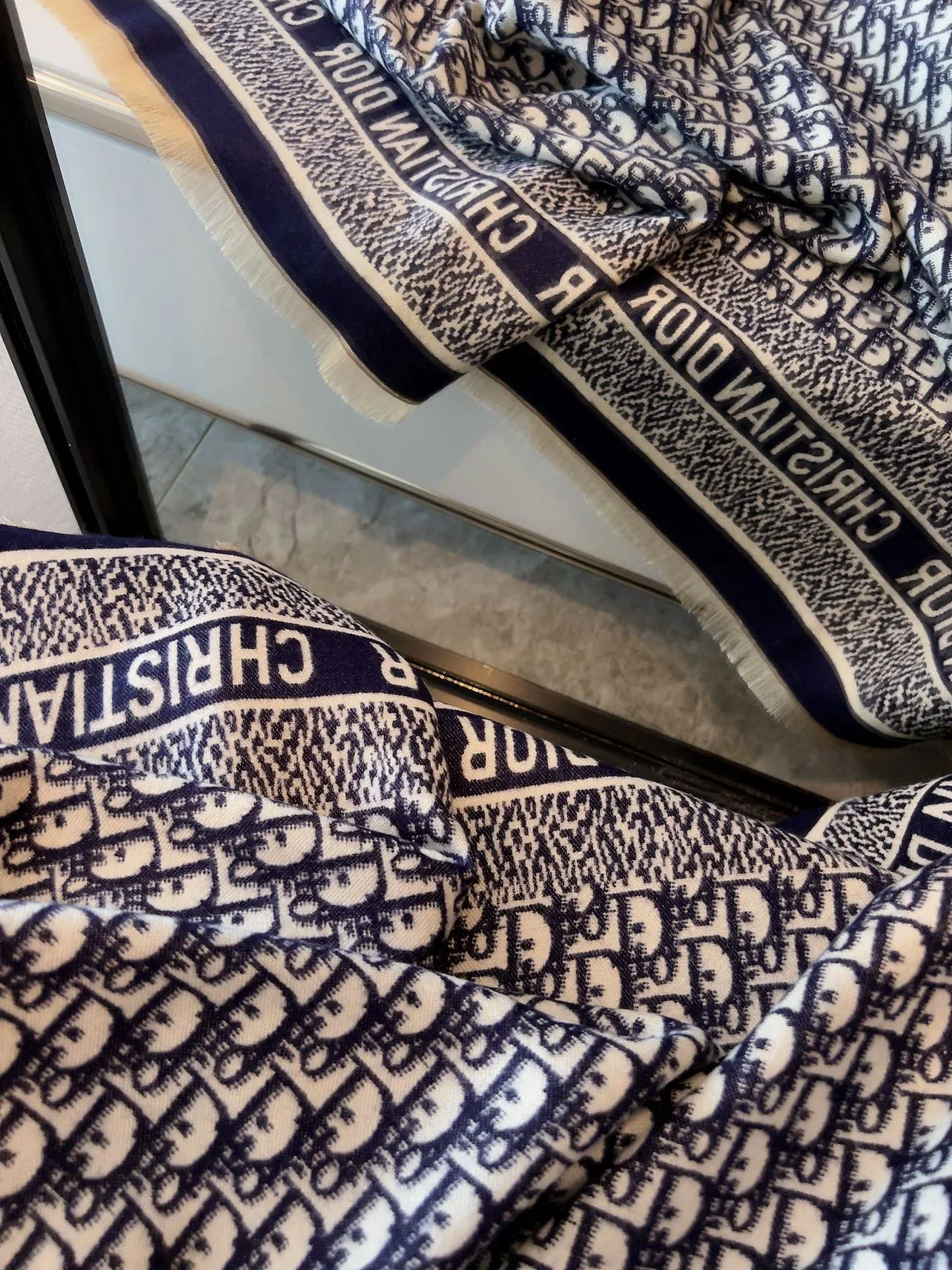 Шарфы Christian Dior 18322629