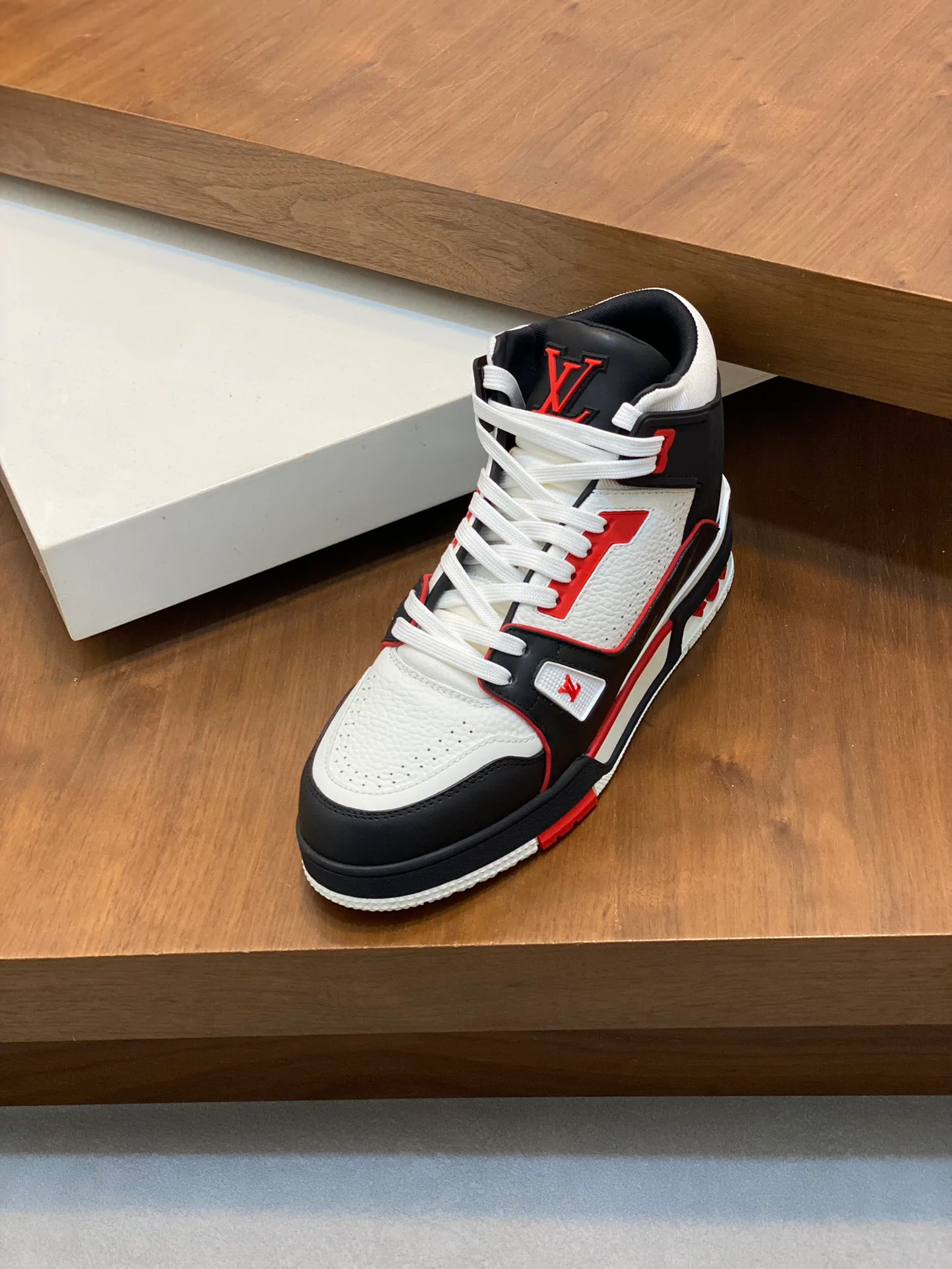 Кроссовки Мужские Louis Vuitton 1483818