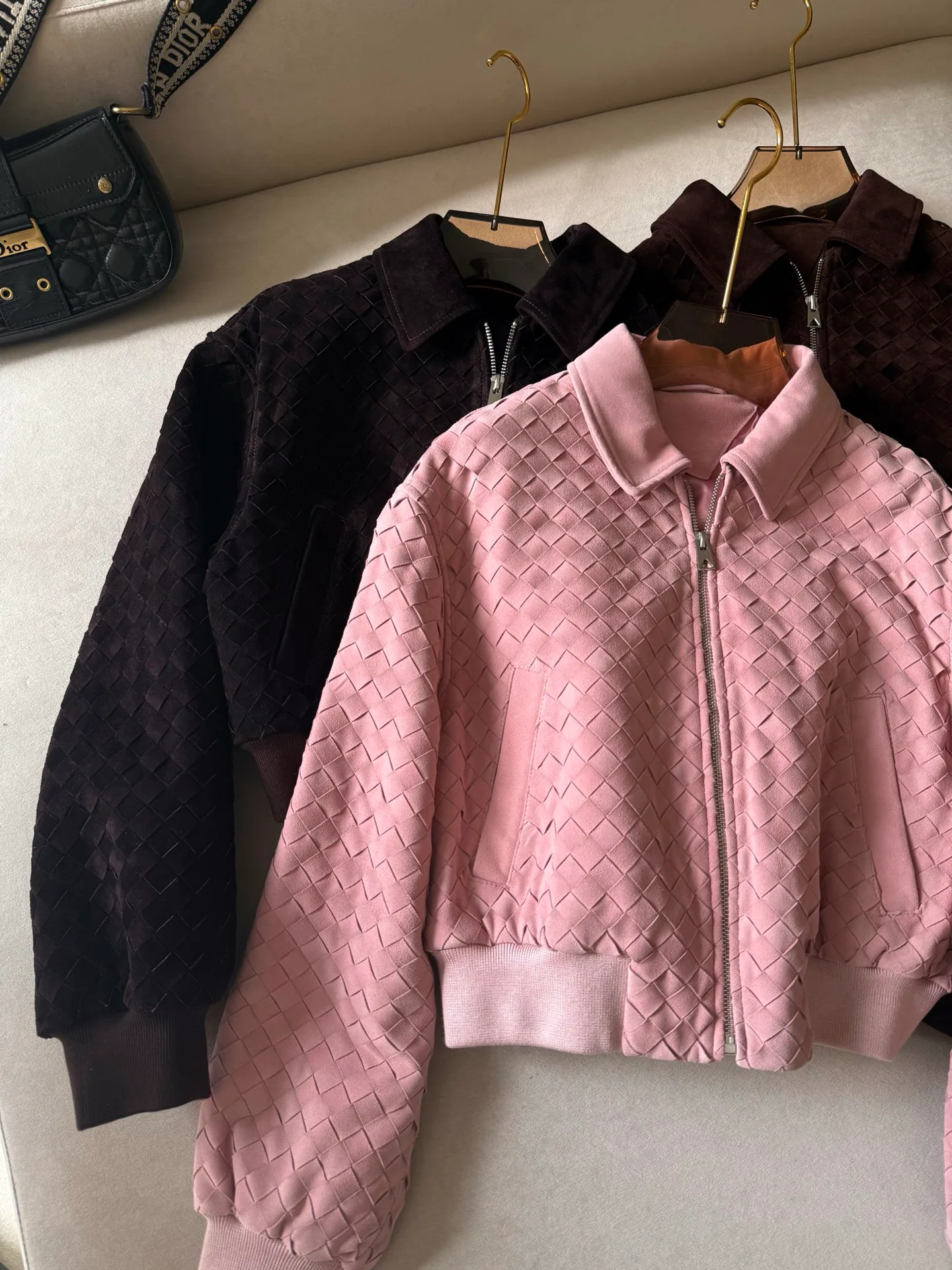 Кожаные Куртки И Дублёнки Женские Bottega Veneta 18208781