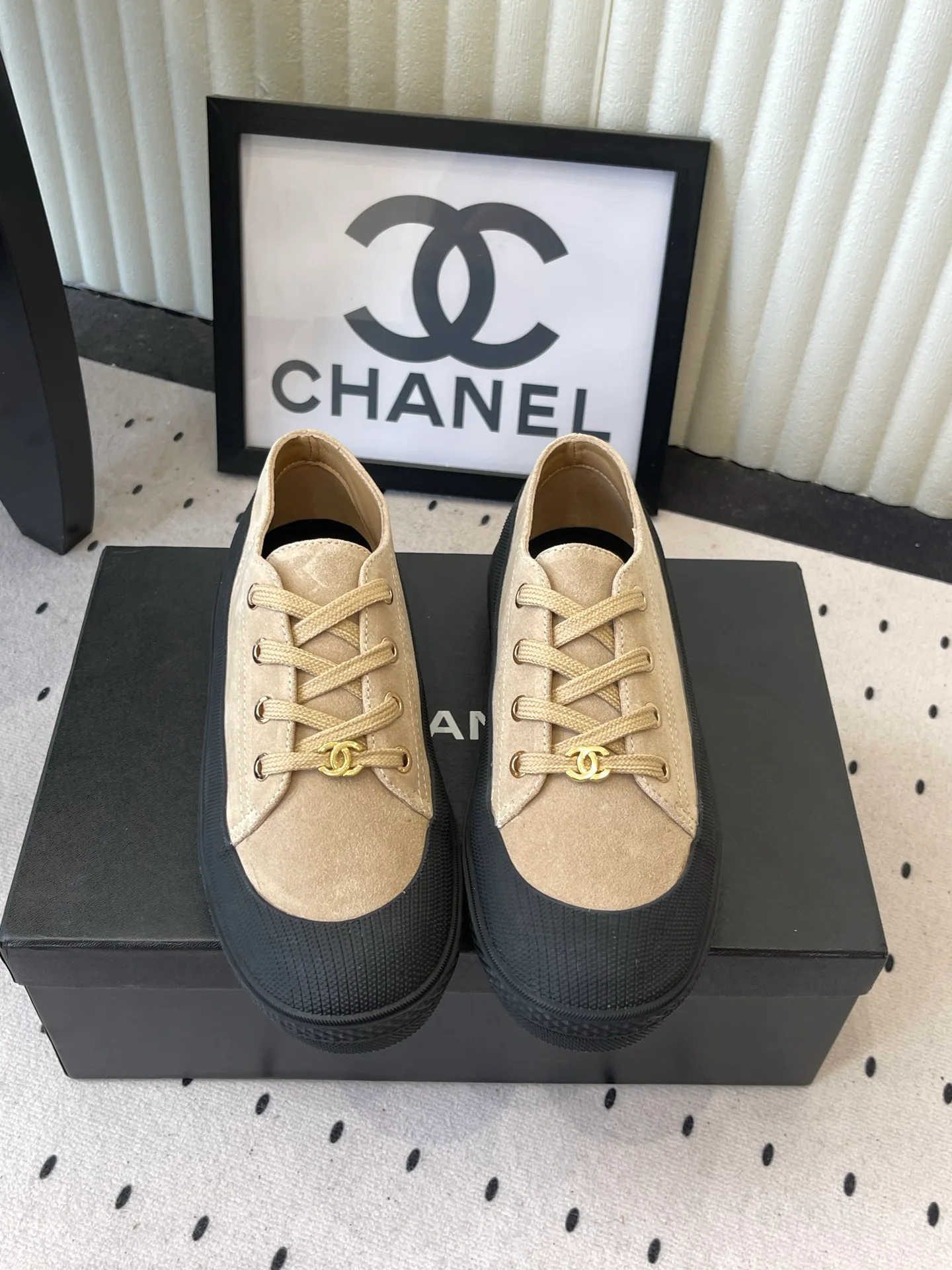 Кроссовки Женские Chanel 18069863
