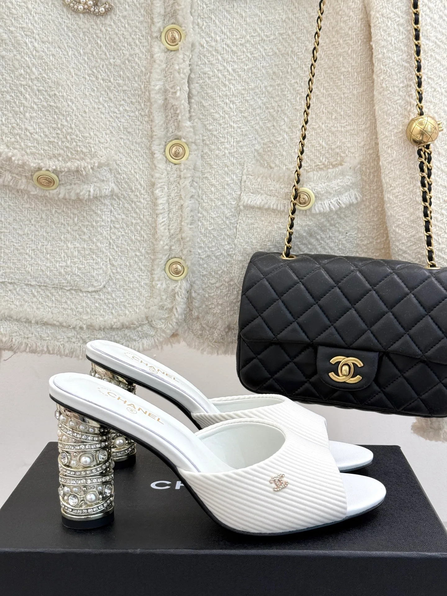 Туфли Женские Chanel 12330968