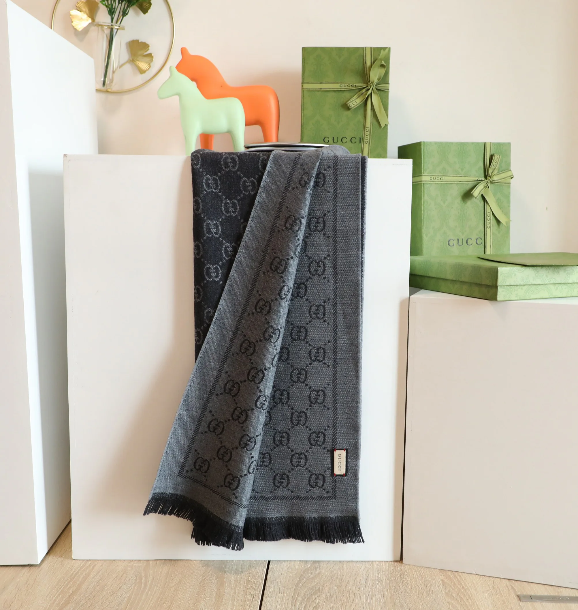 Платки Gucci 9632591