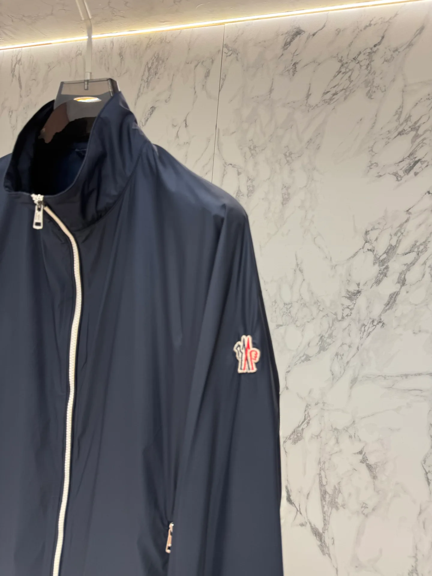 Куртки И Пуховики Мужские Moncler 11512962