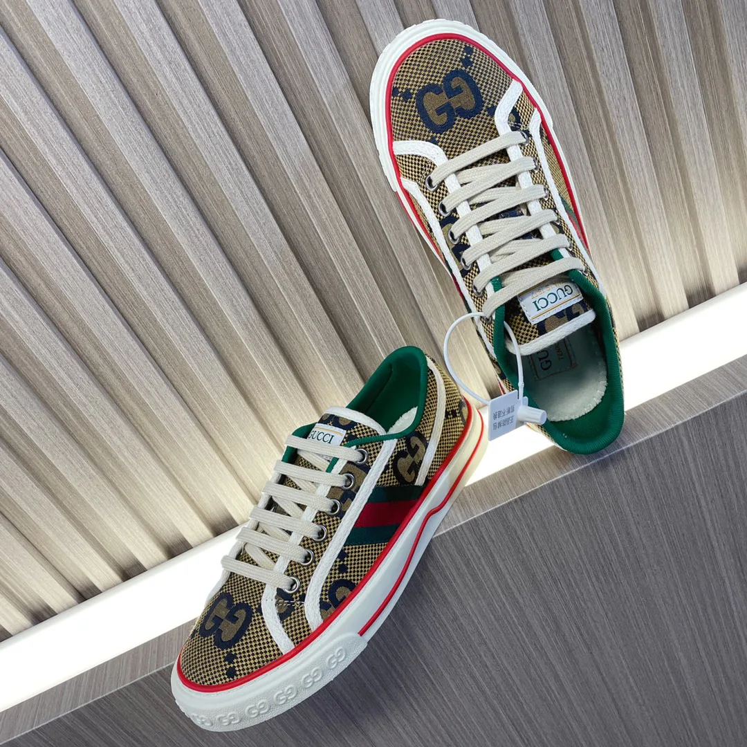 Кроссовки Женские Gucci 19691196