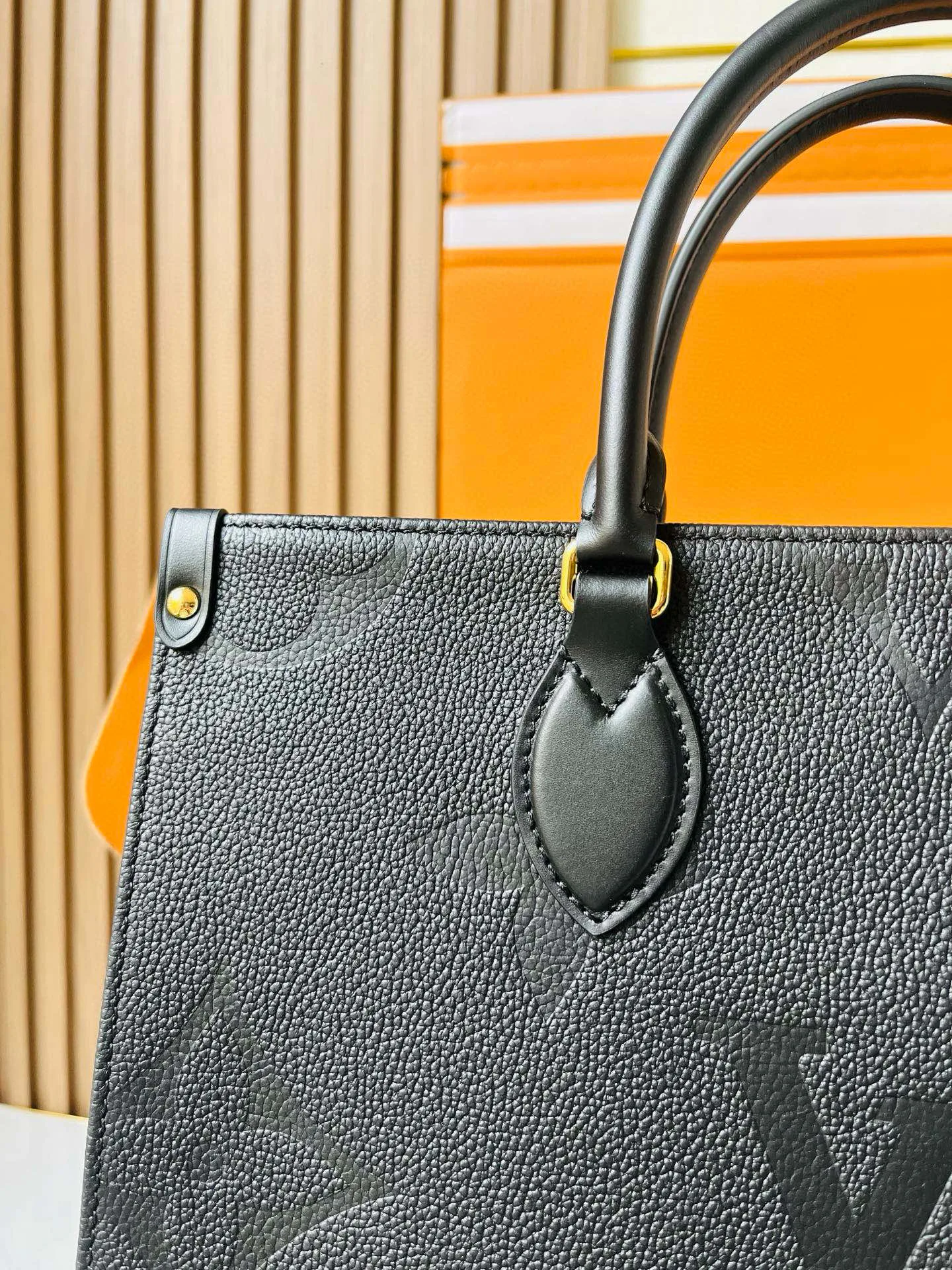 Классические Сумки Женские Louis Vuitton 12569321