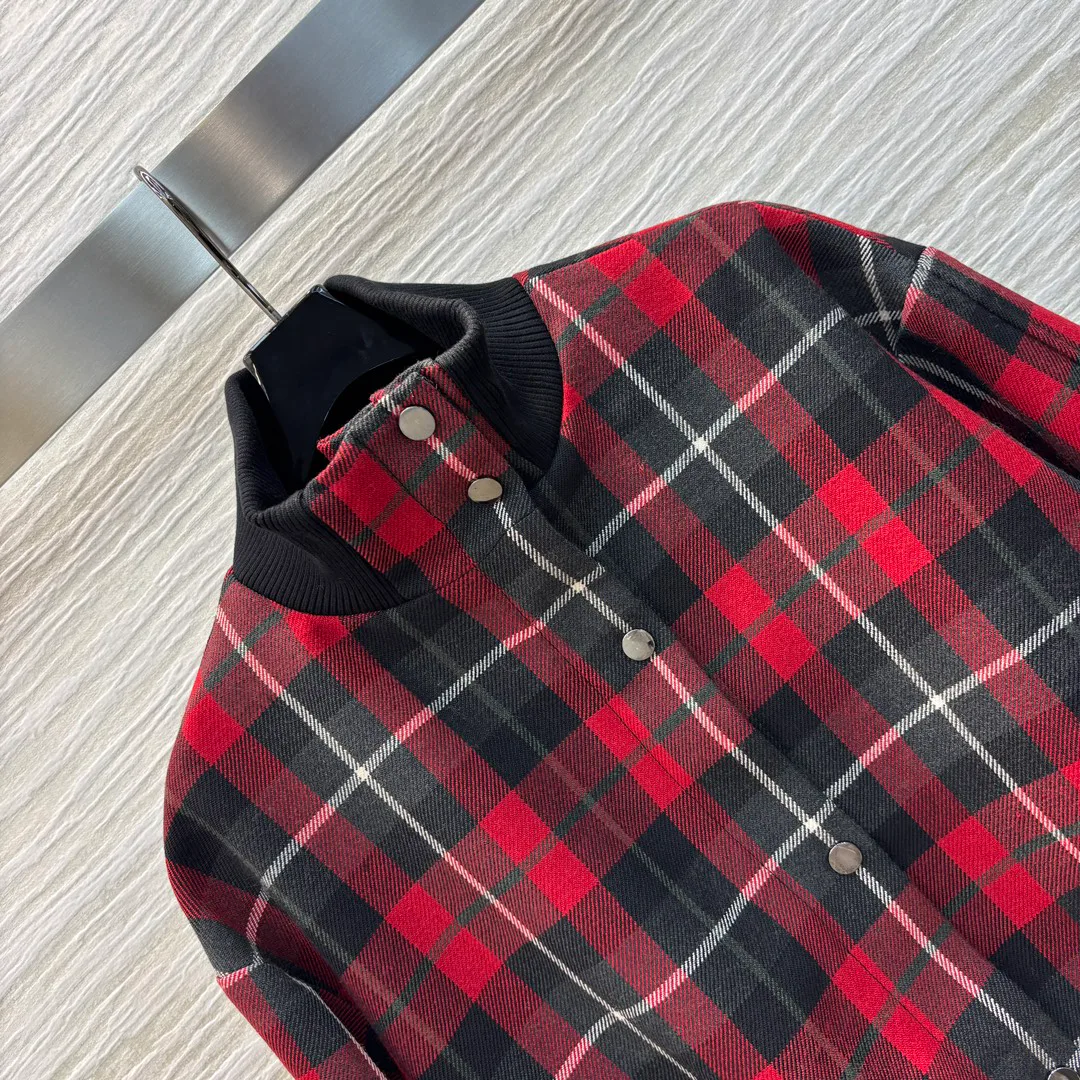 Куртки И Пуховики Женские Christian Dior 13606