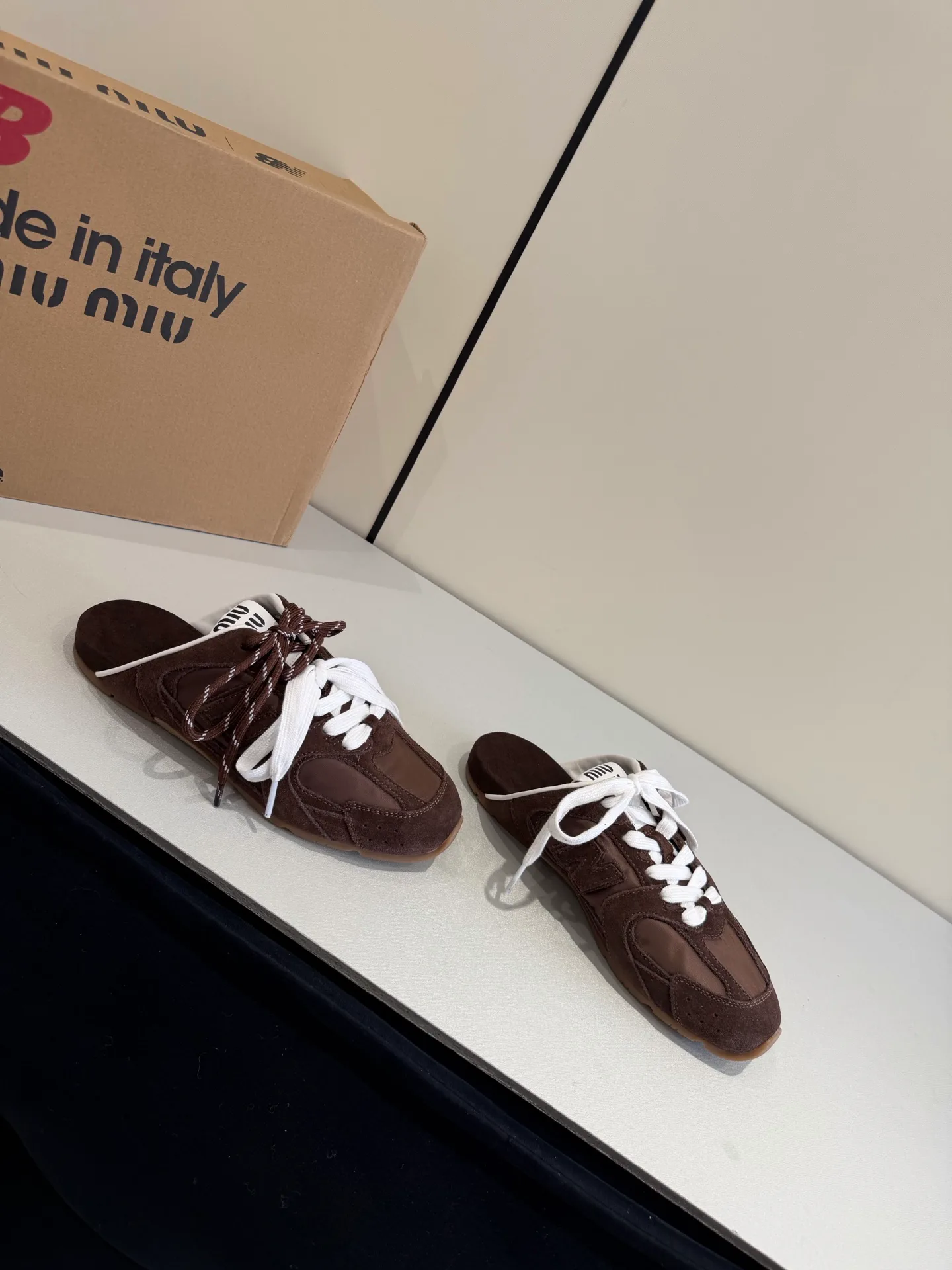 Кроссовки Женские Miu Miu 17977136